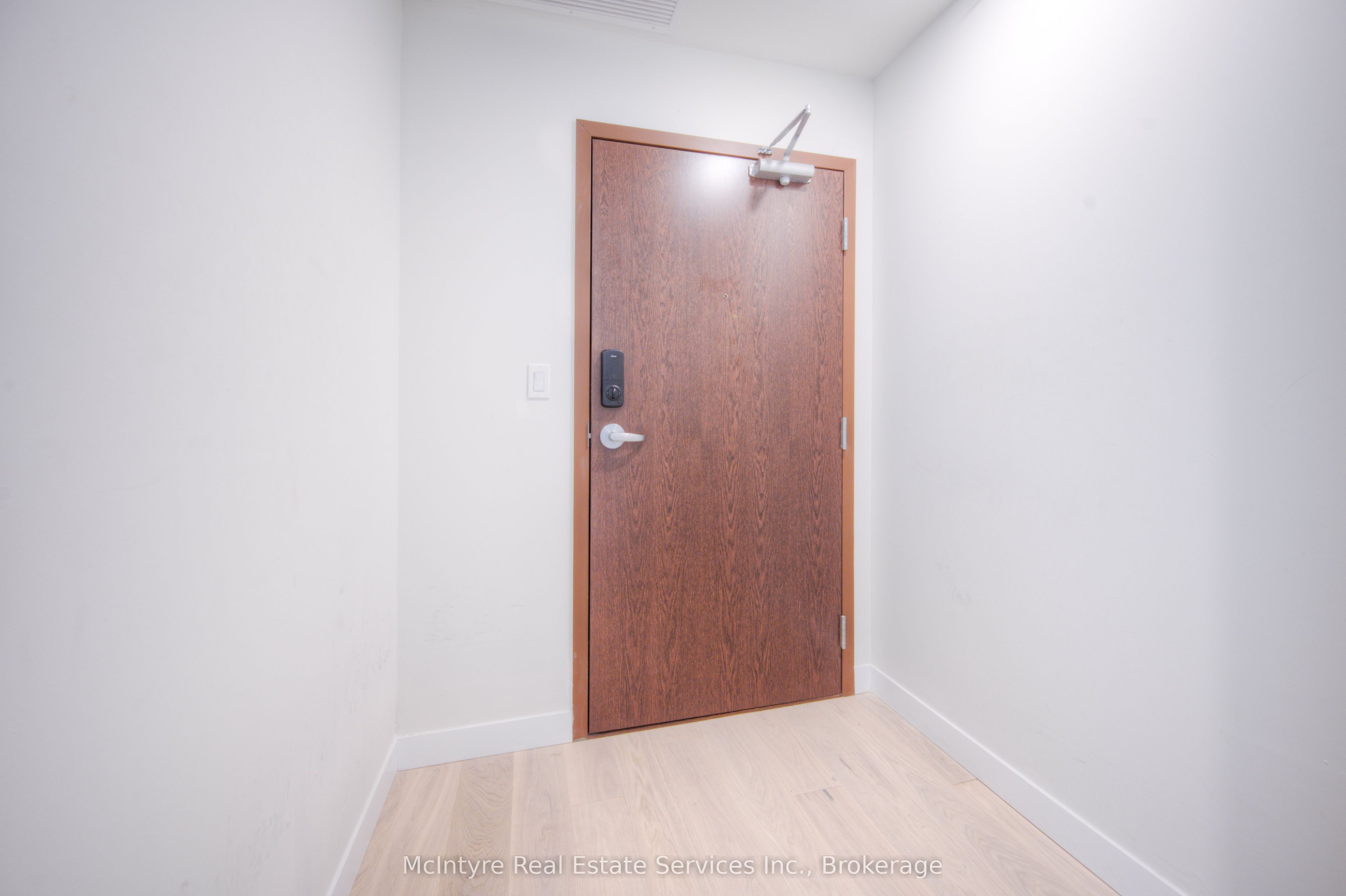 60 Frederick Street 2209, Kitchener, ON N2H 0C7 photo 3