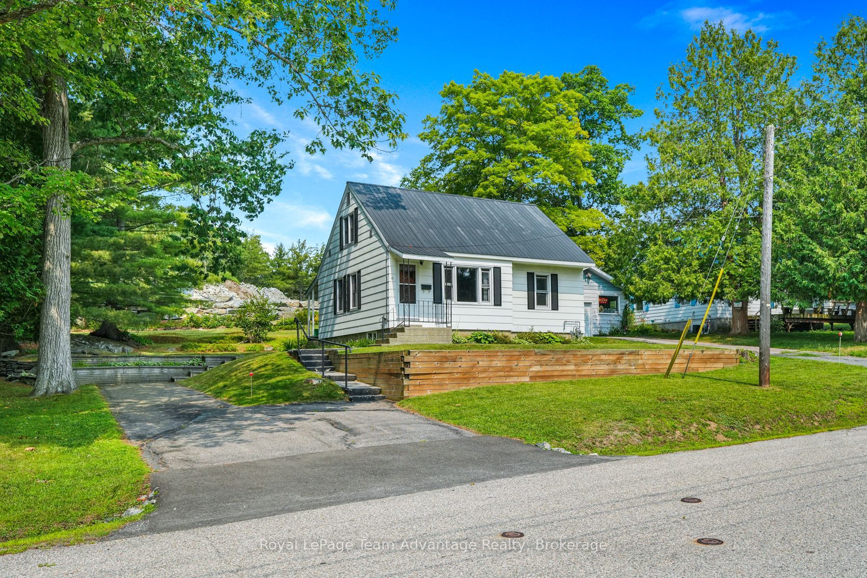 13 Burritt Street, Parry Sound, ON P2A 1N5