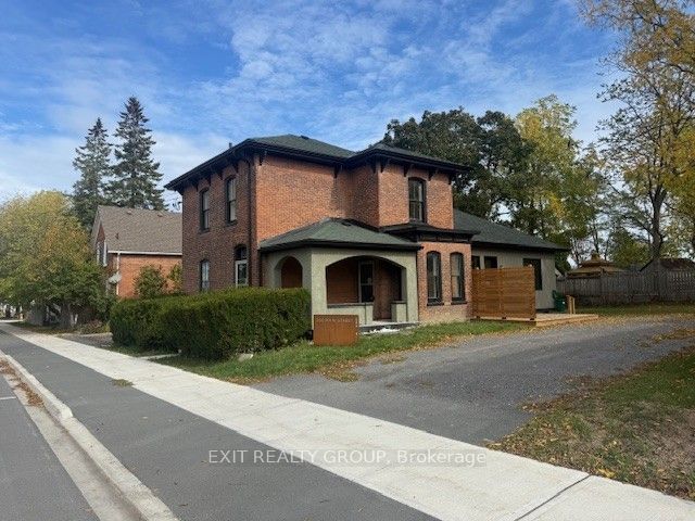 368 Picton Main Street, Prince Edward County, ON K0K 2T0
