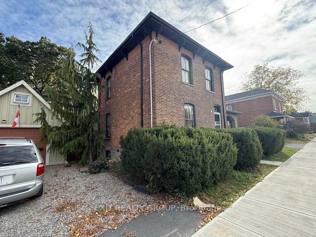368 Picton Main Street, Prince Edward County, ON K0K 2T0 photo 3
