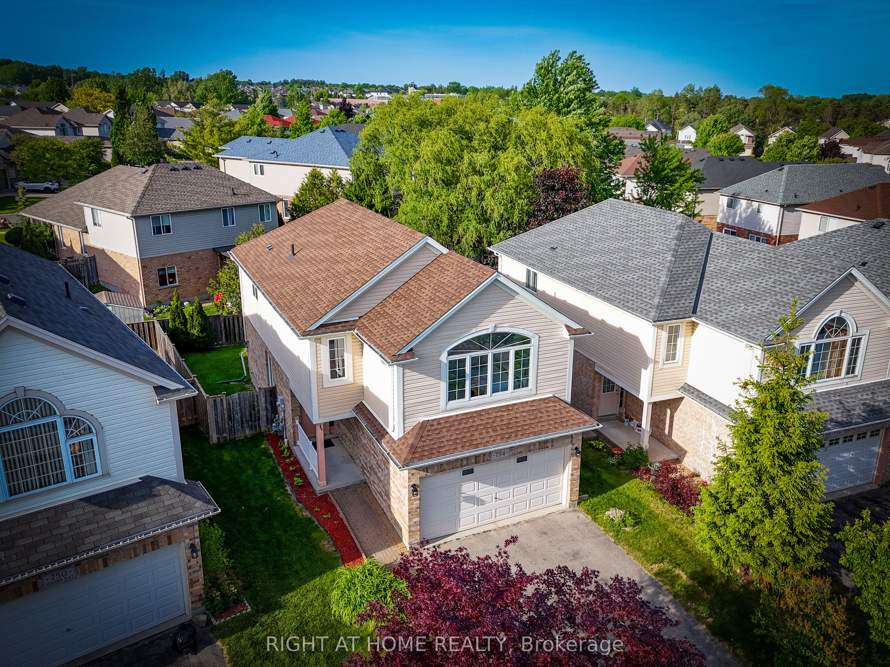 754 Hedgerow Place, London North, ON N5X 4L6 photo 2