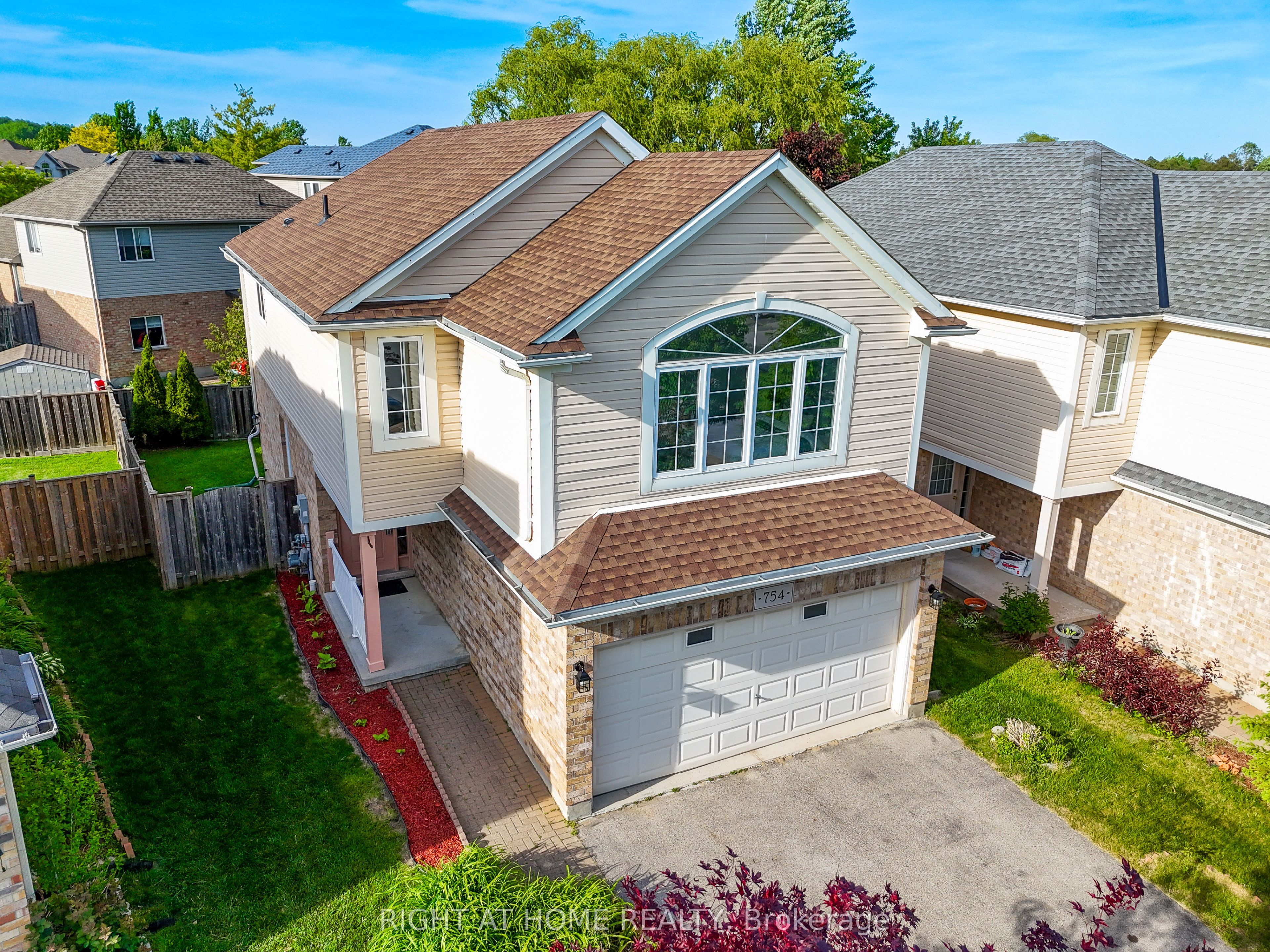 754 Hedgerow Place, London North, ON N5X 4L6 photo 3