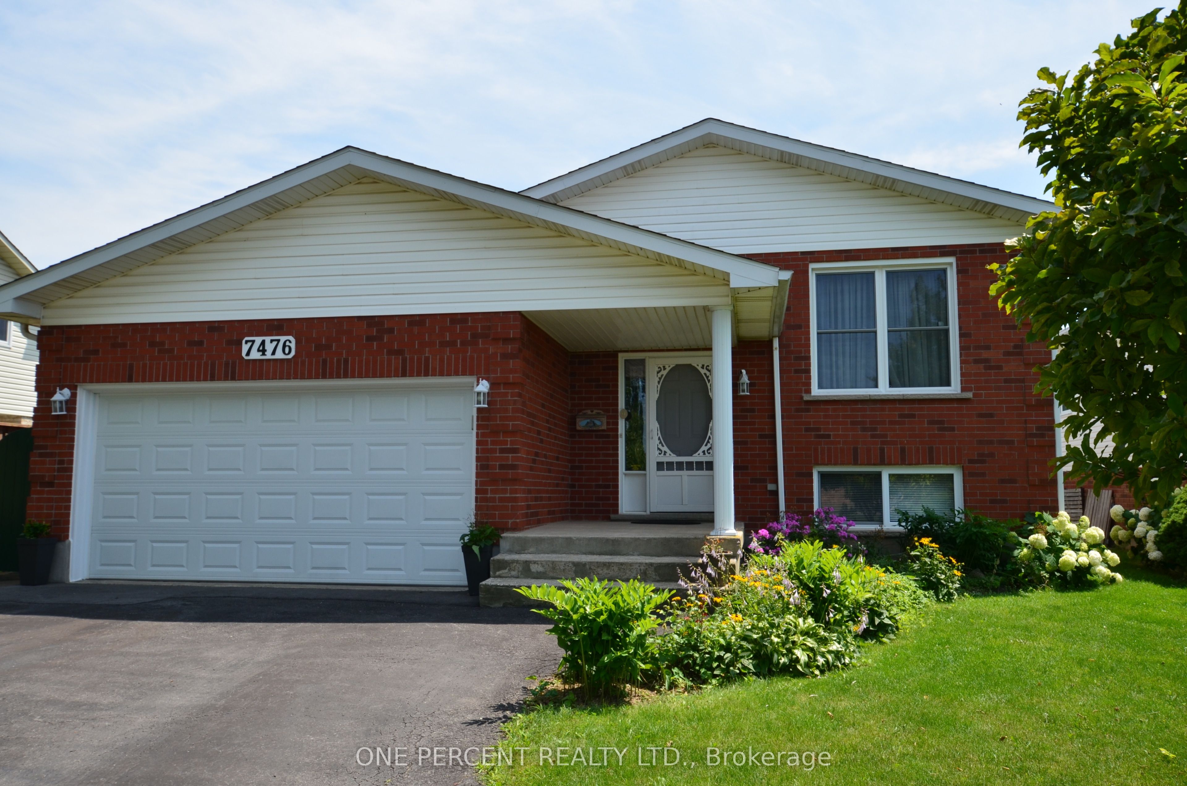 7476 Monastery Drive, Niagara Falls, ON L2H 3A7