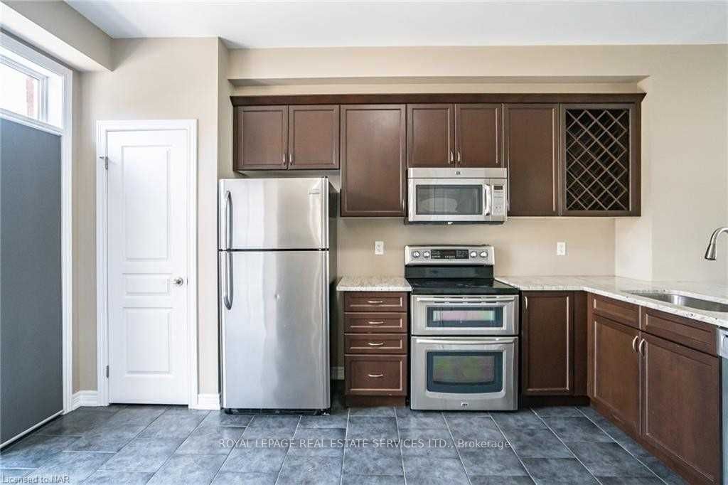 541 Winston Road 79, Grimsby, ON L3M 0C5 photo 5