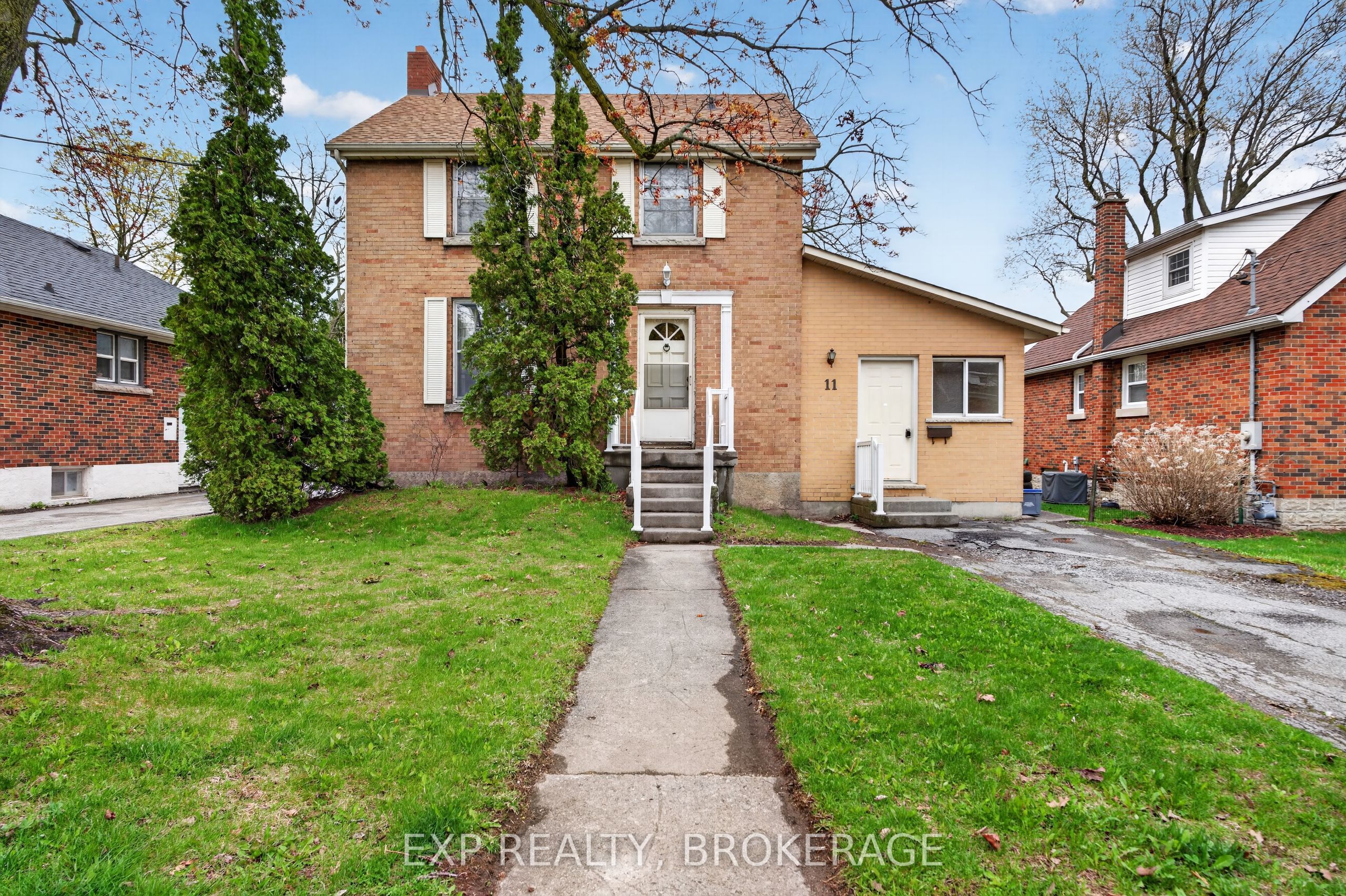 11 CARRUTHERS Avenue, Kingston, ON K7L 1L9 photo 2