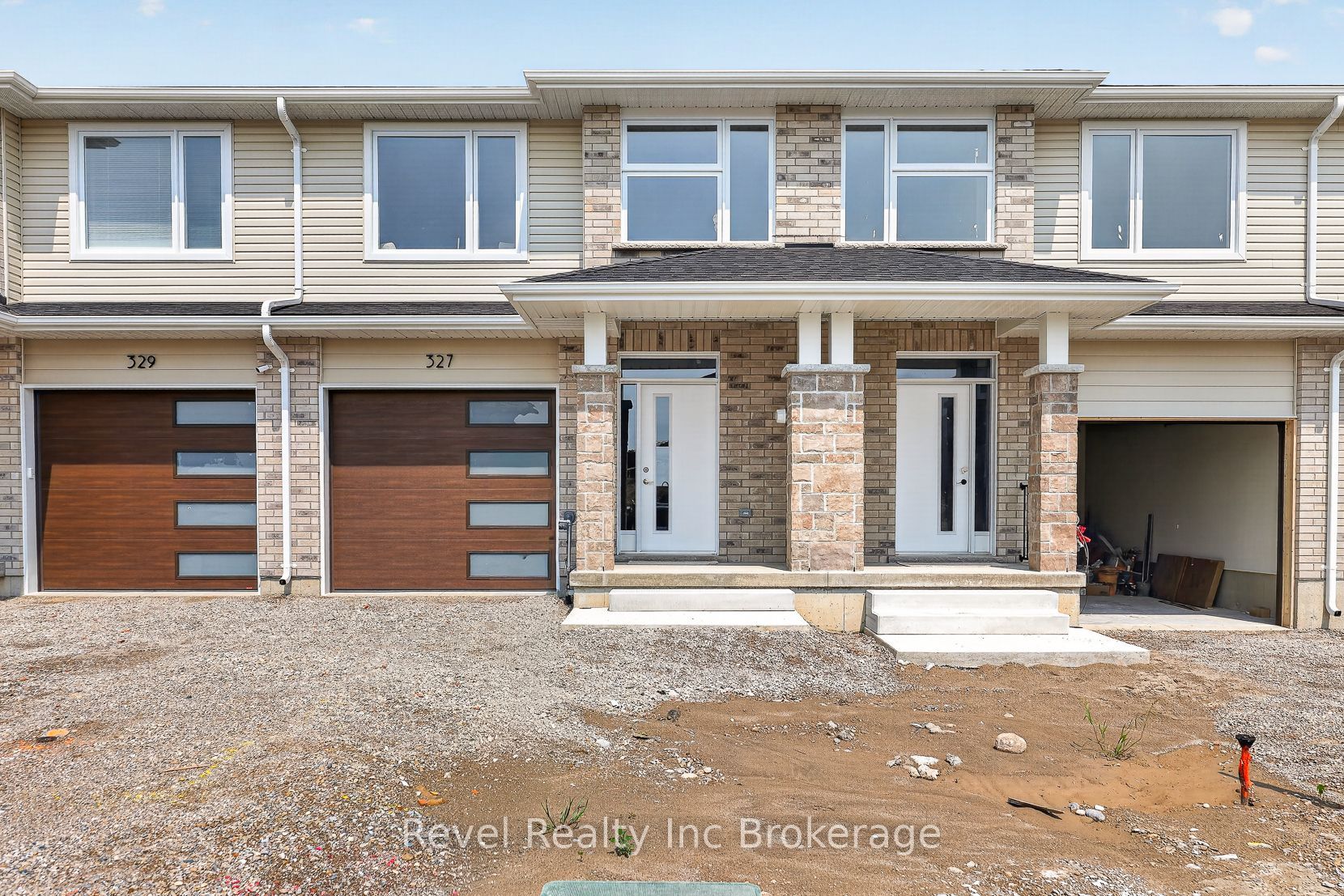 327 Kading Crescent, Woodstock, ON N4S 0G6 photo 2