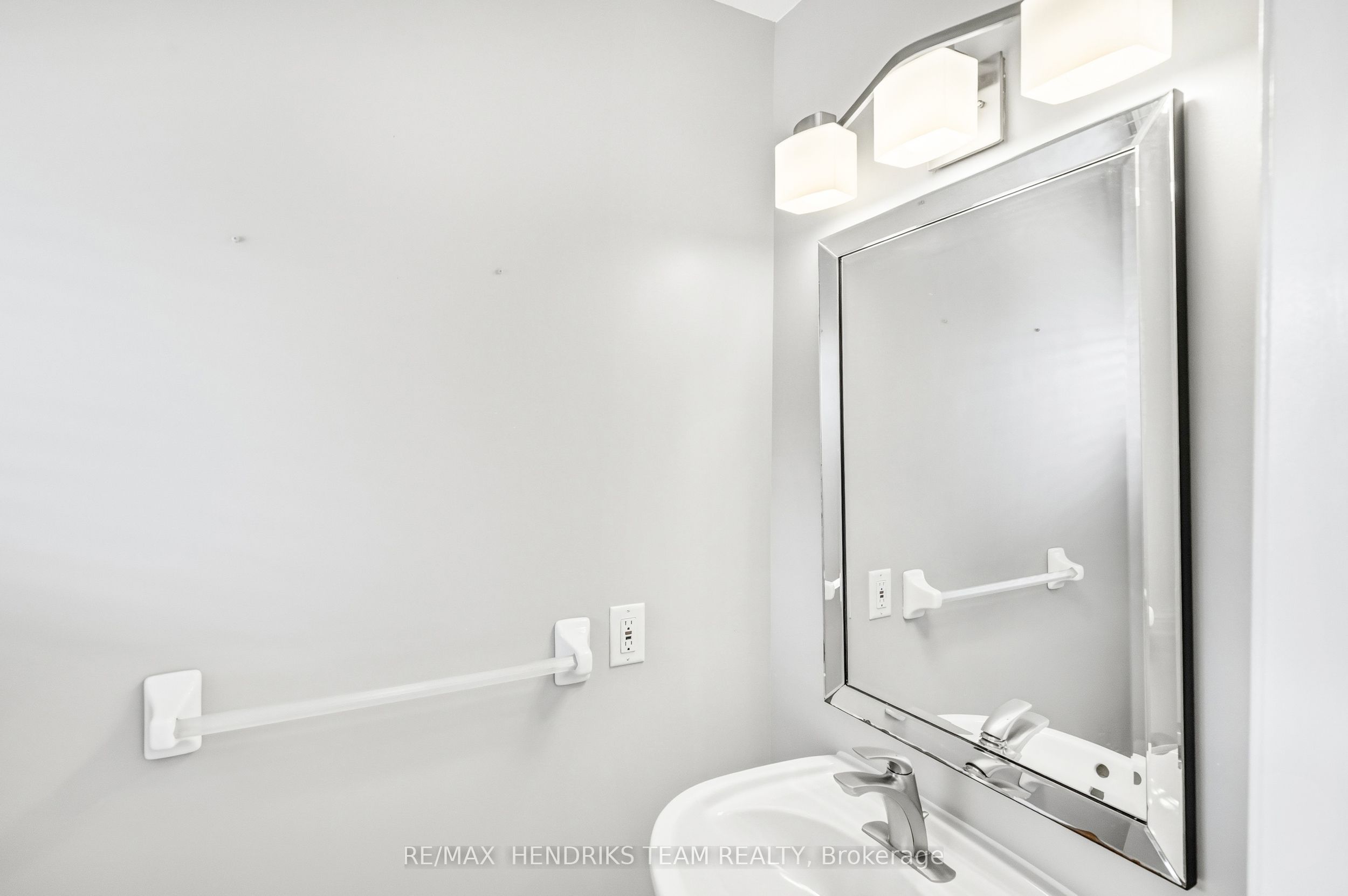 19 Mcbride Drive, St. Catharines, ON L2S 3Y4 photo 5