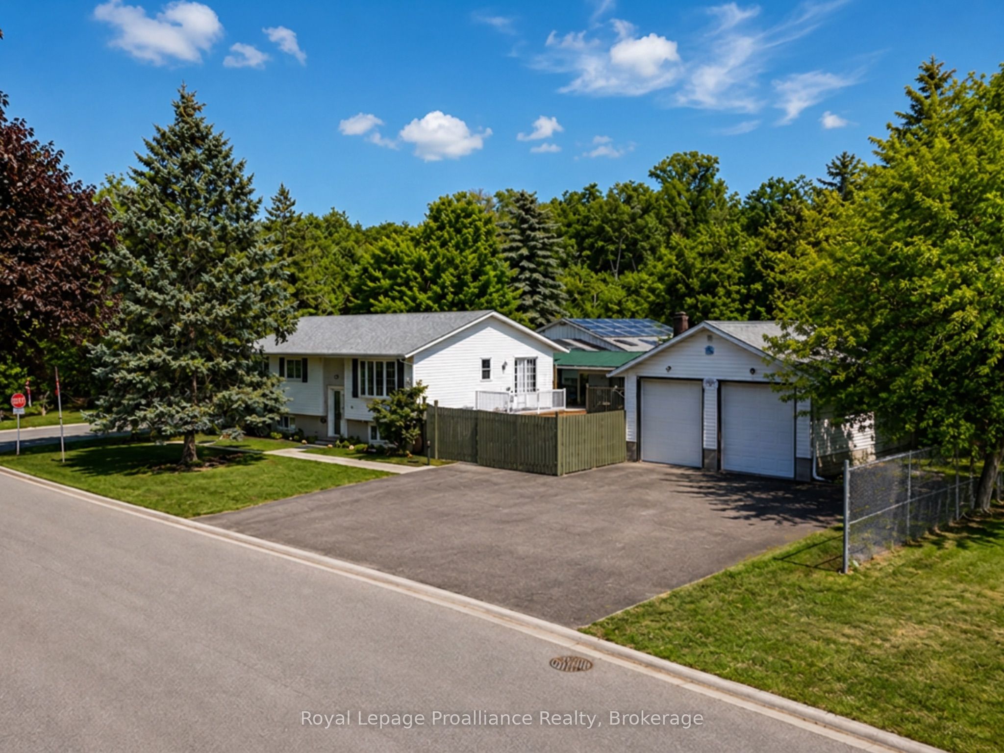 115 Nicholas Street, Quinte West, ON K8V 6E8