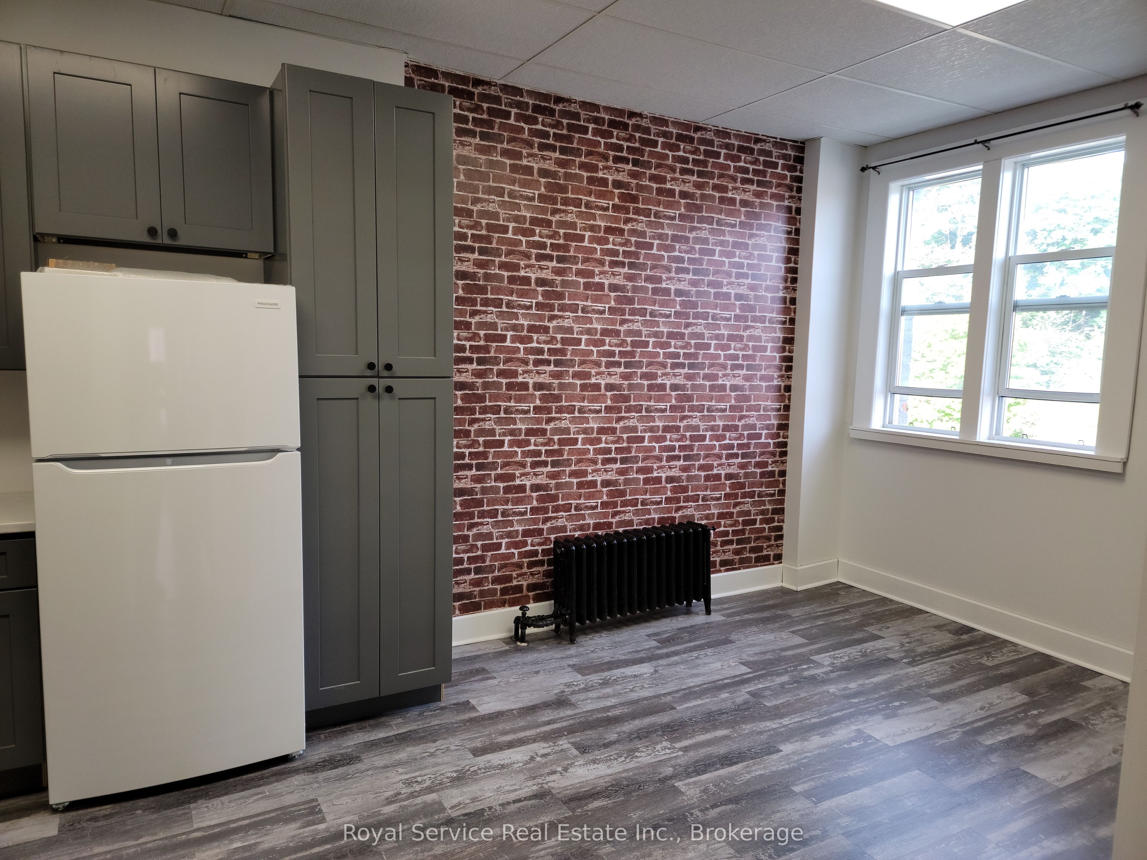18 Walton Street #2, Port Hope, ON L1A 1M9 photo 2