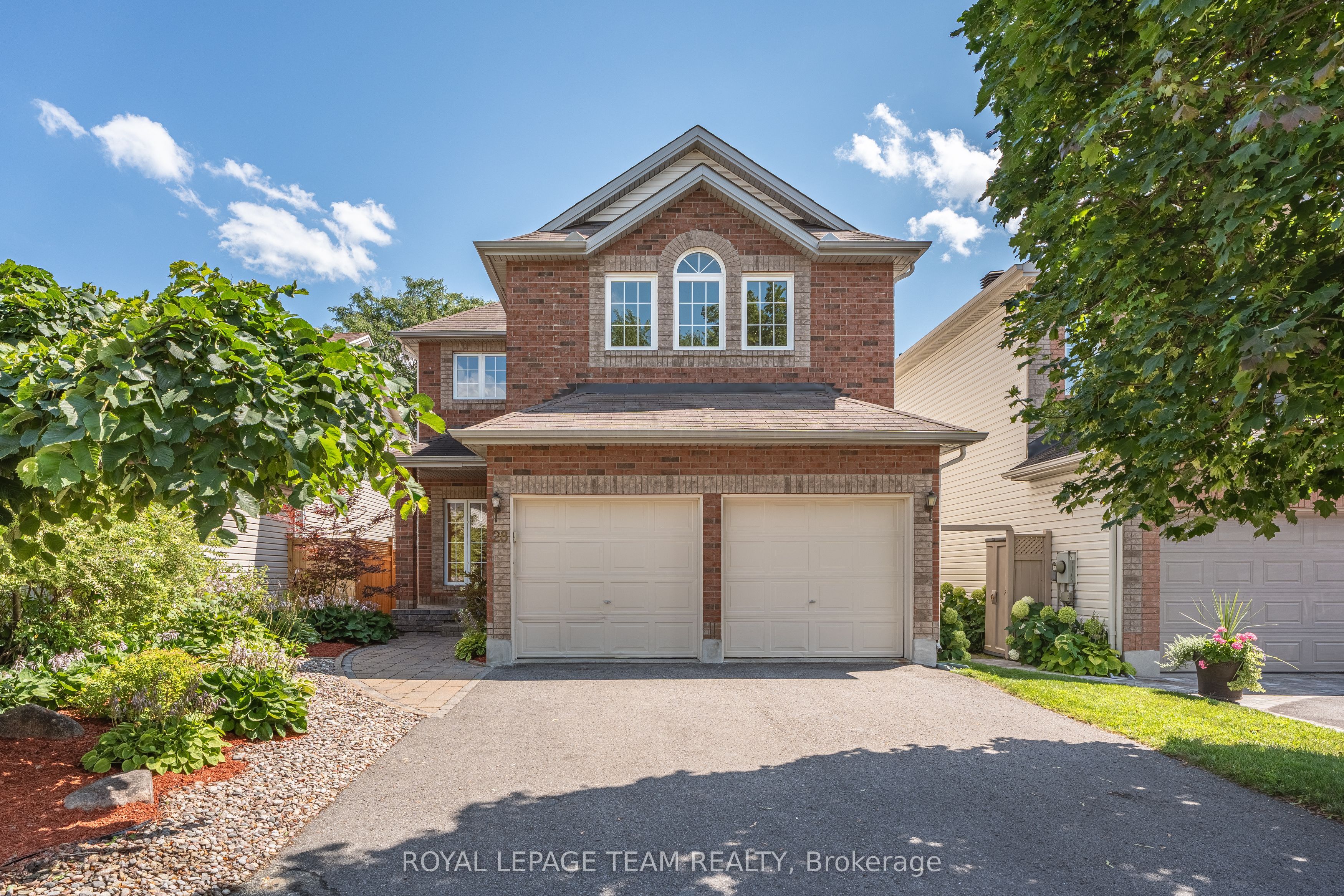 28 Borealis Crescent, Overbrook - Castleheights and Area, ON K1K 4T4