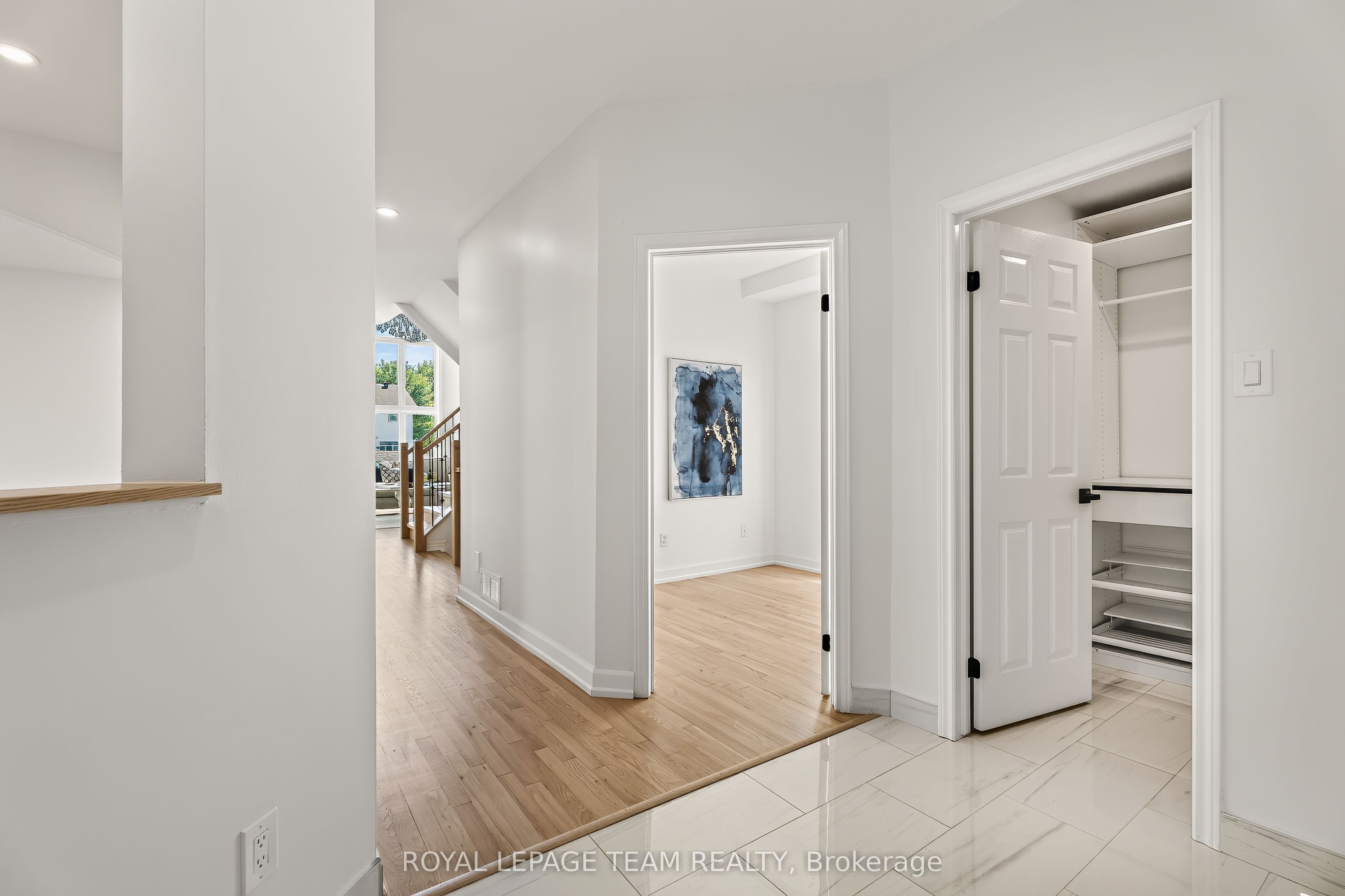28 Borealis Crescent, Overbrook - Castleheights and Area, ON K1K 4T4 photo 4