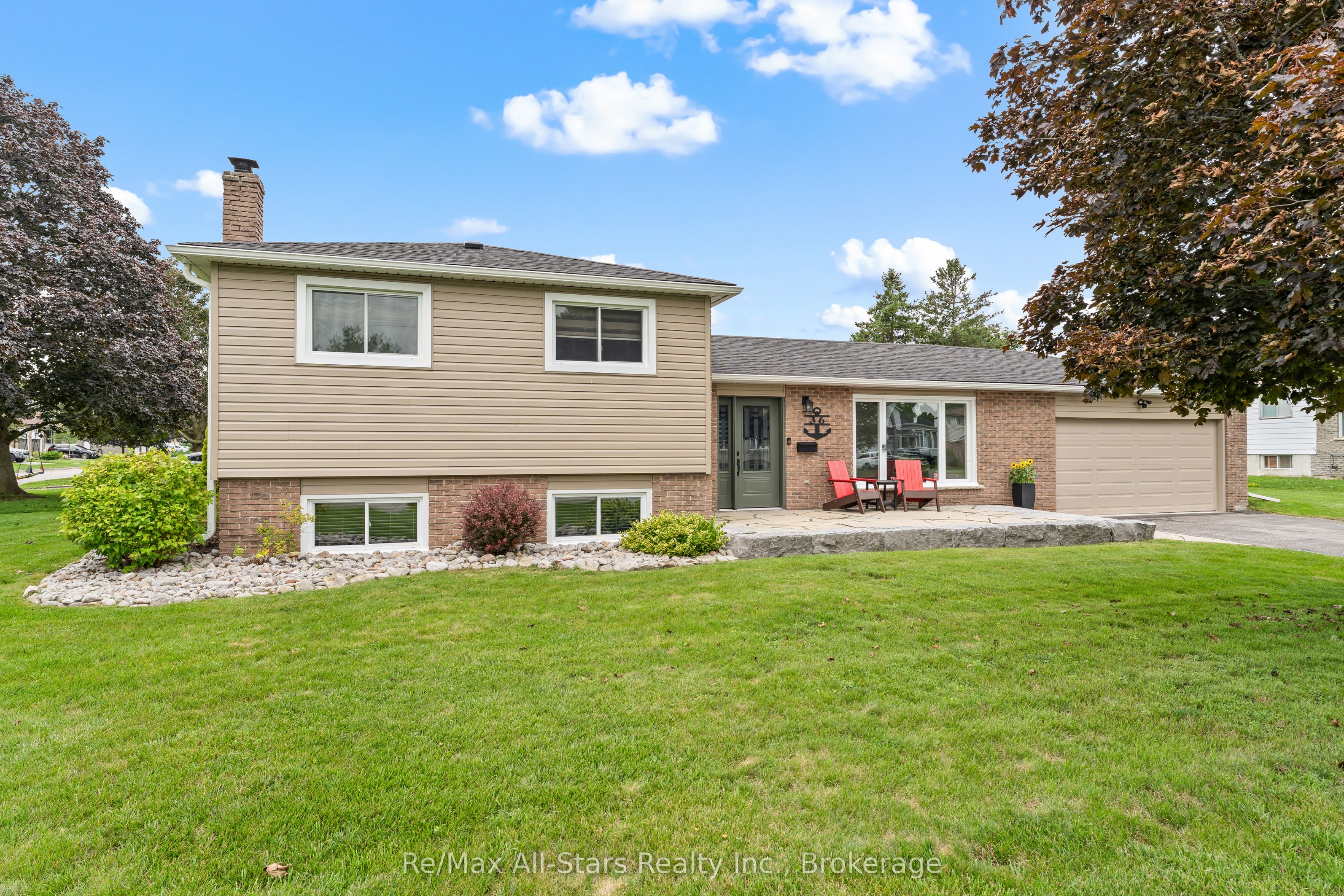 36 Edgewood Drive, Kawartha Lakes, ON K9V 4W4