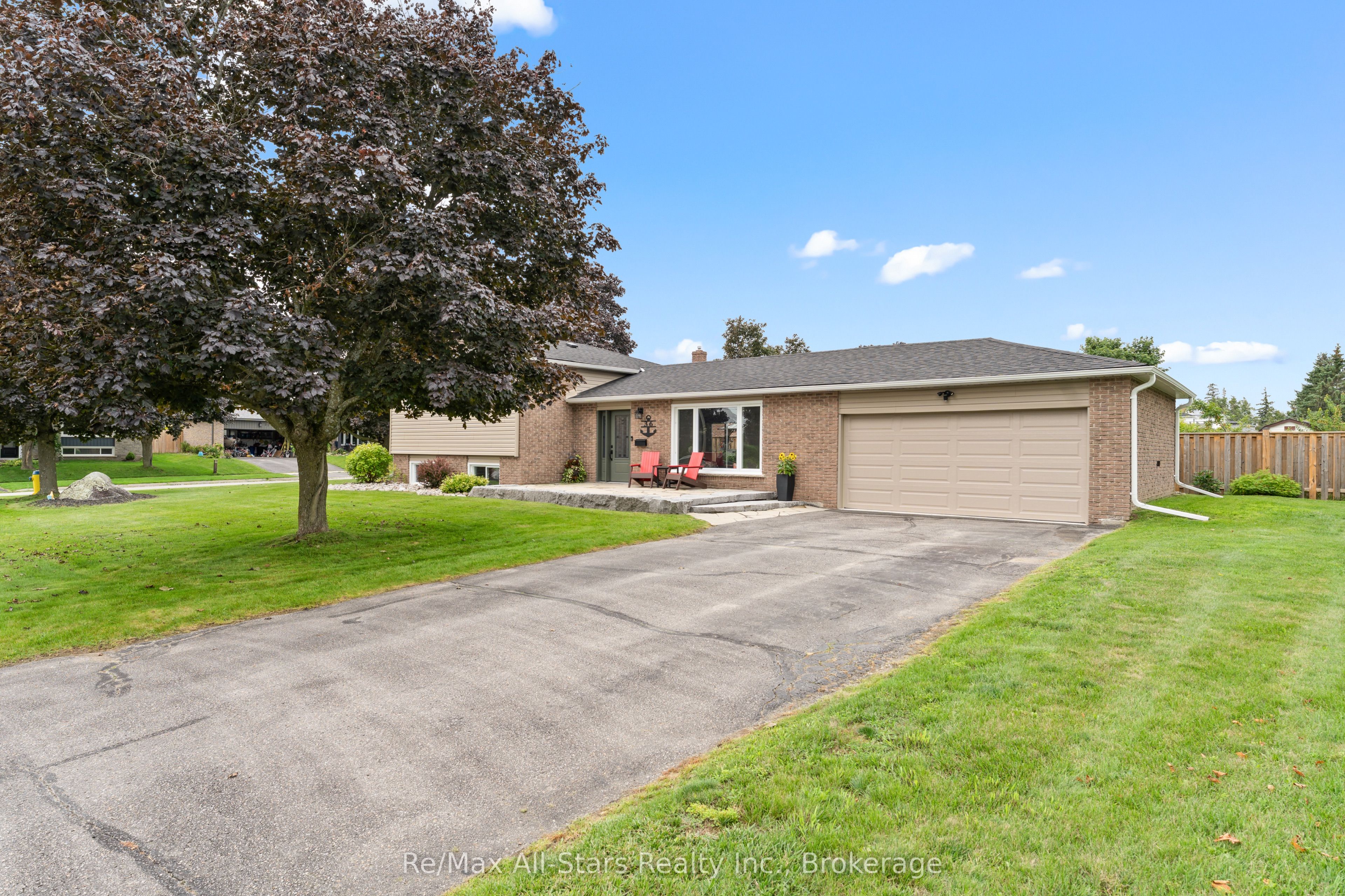 36 Edgewood Drive, Kawartha Lakes, ON K9V 4W4 photo 2