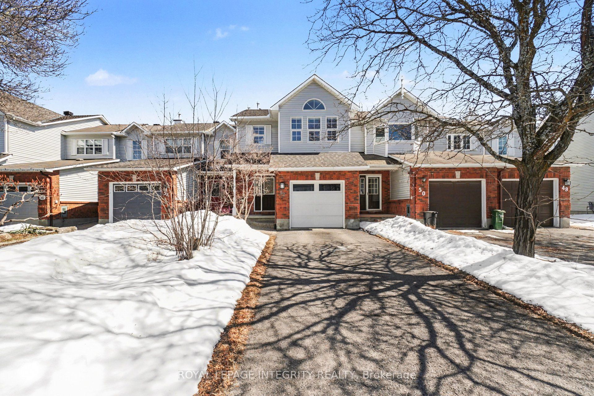 52 Blackdome Crescent, Kanata, ON K2T 1A9 photo 2