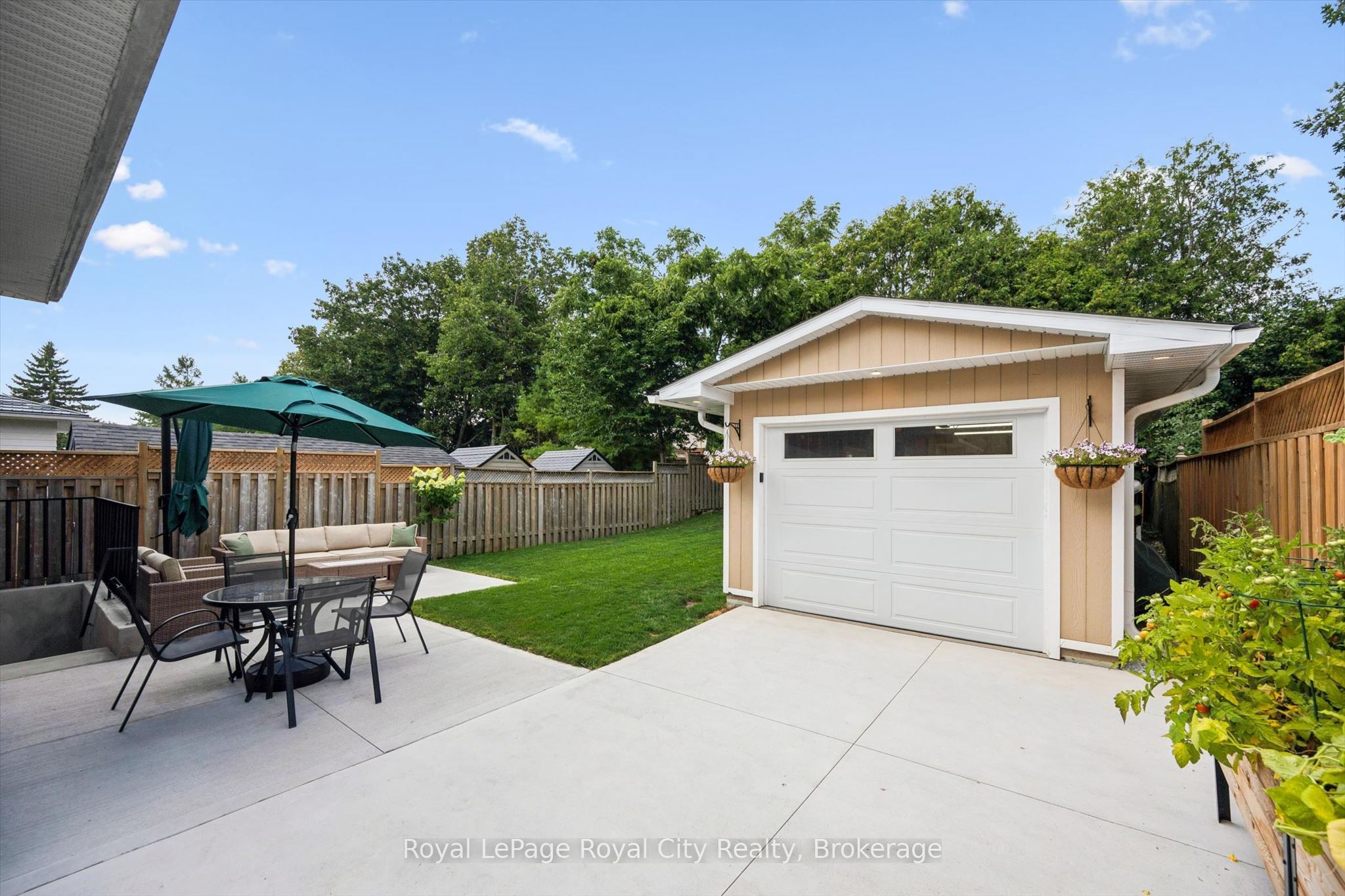 188 Country Club Drive, Guelph, ON N1E 3L2 photo 2