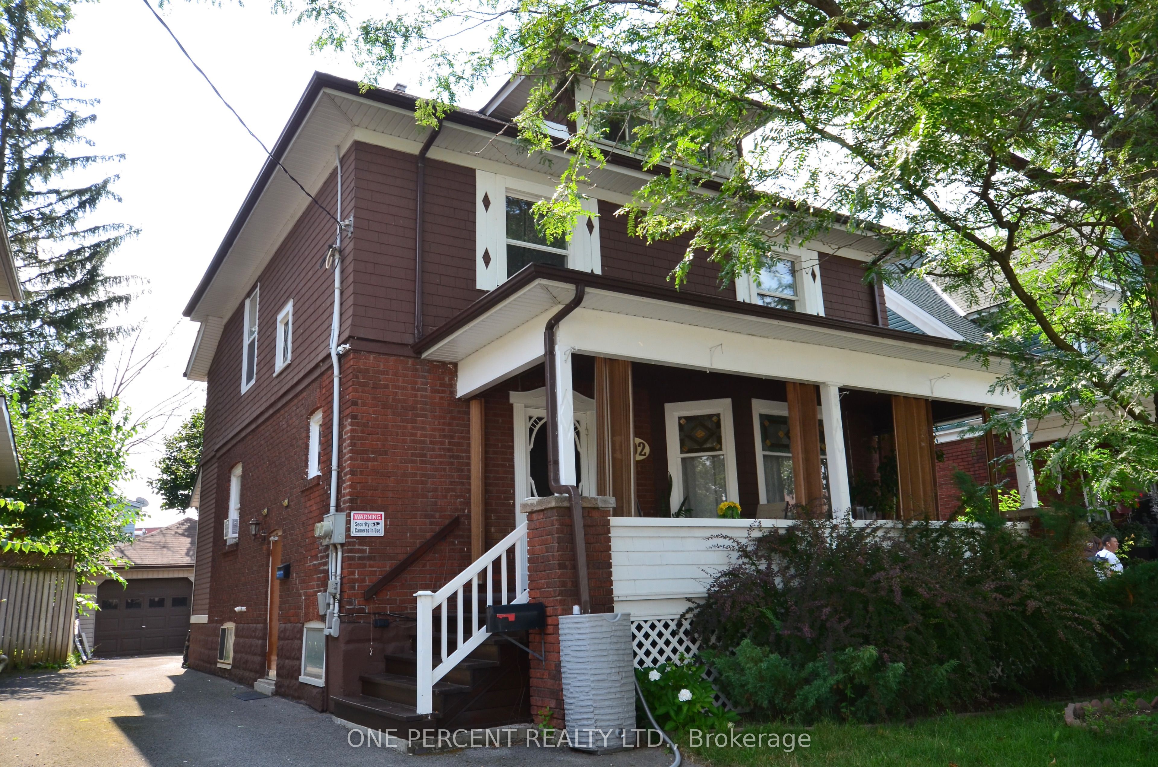 4602 Ryerson Crescent, Niagara Falls, ON L2E 1E2
