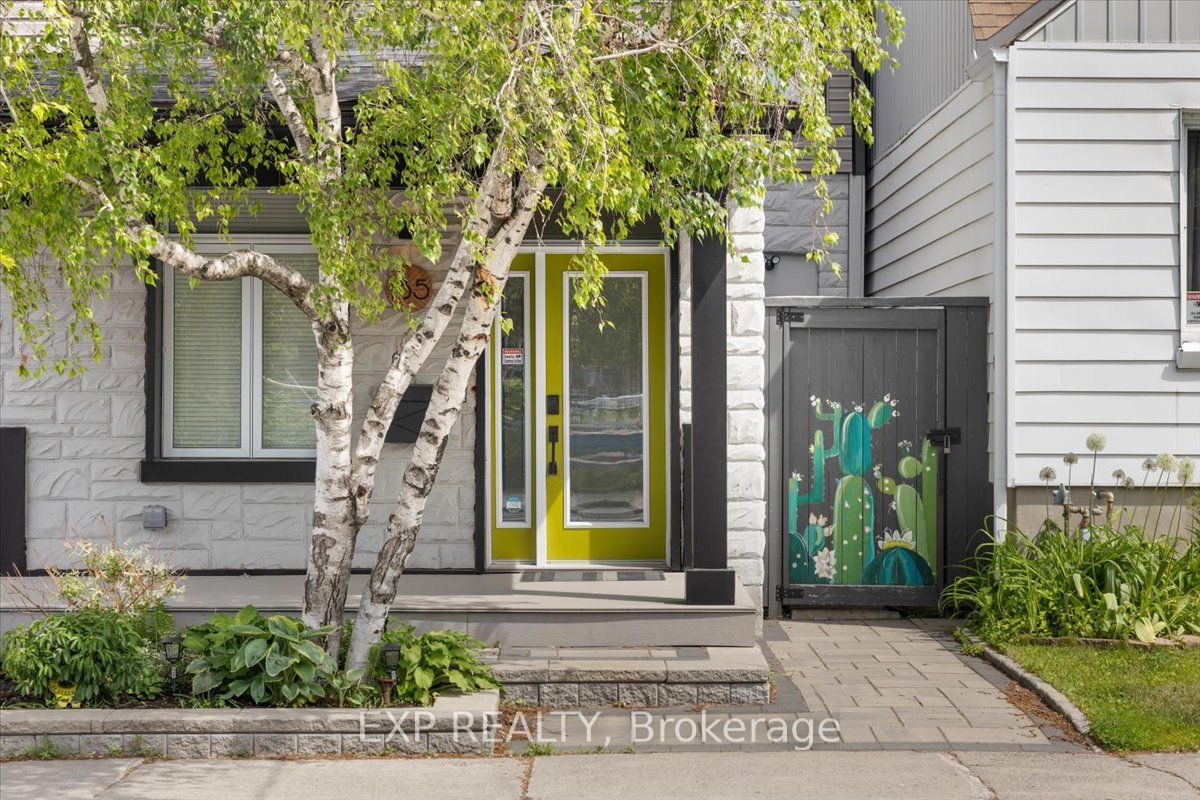 185 Deschamps Avenue, Vanier and Kingsview Park, ON K1L 5Z3 photo 2