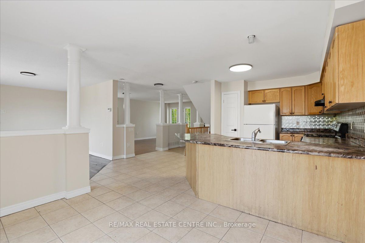43 Decaro Crescent, Cambridge, ON N3C 4N1 photo 5