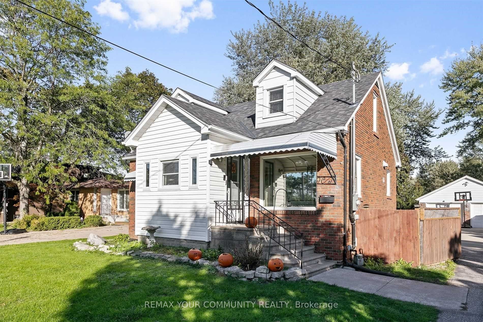 4276 Howard Avenue, Windsor, ON N9G 1P3 photo 3