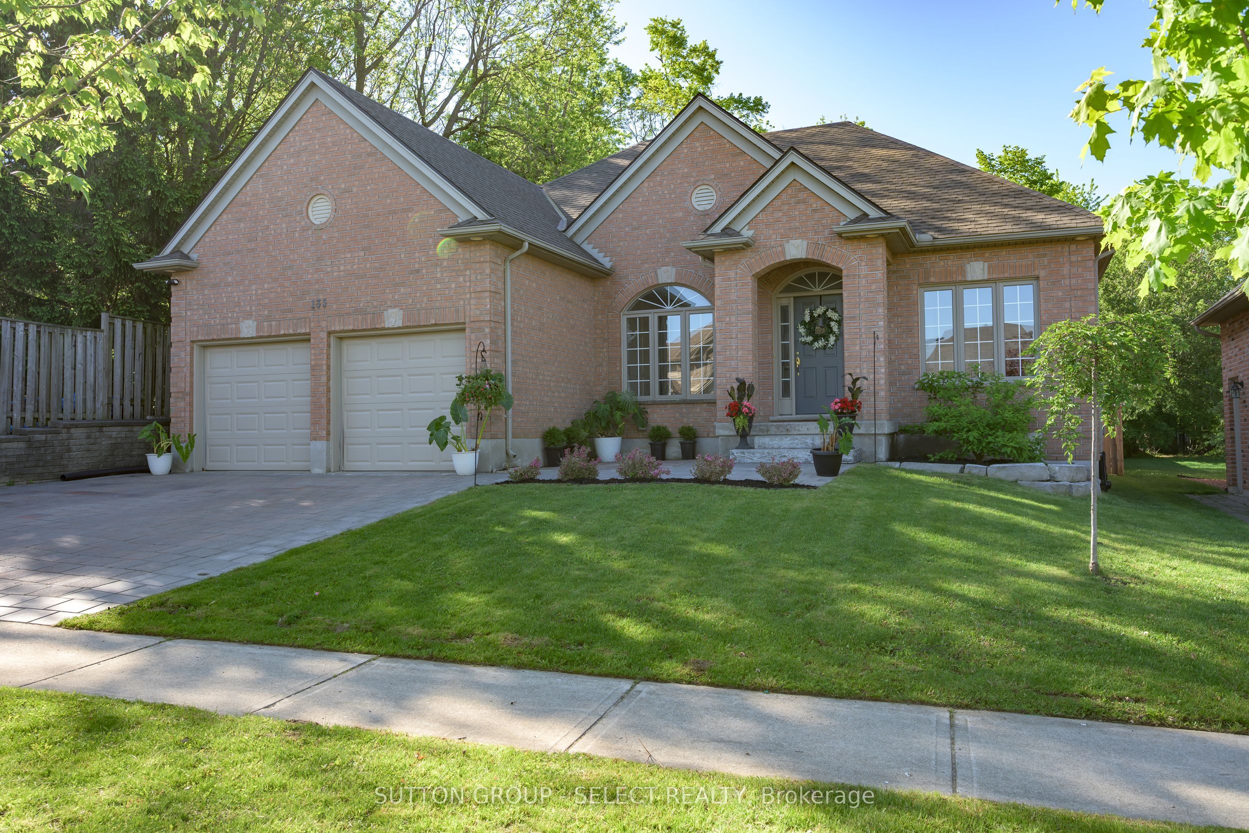 135 Plane Tree Drive, London North, ON N6G 5H4 photo 3