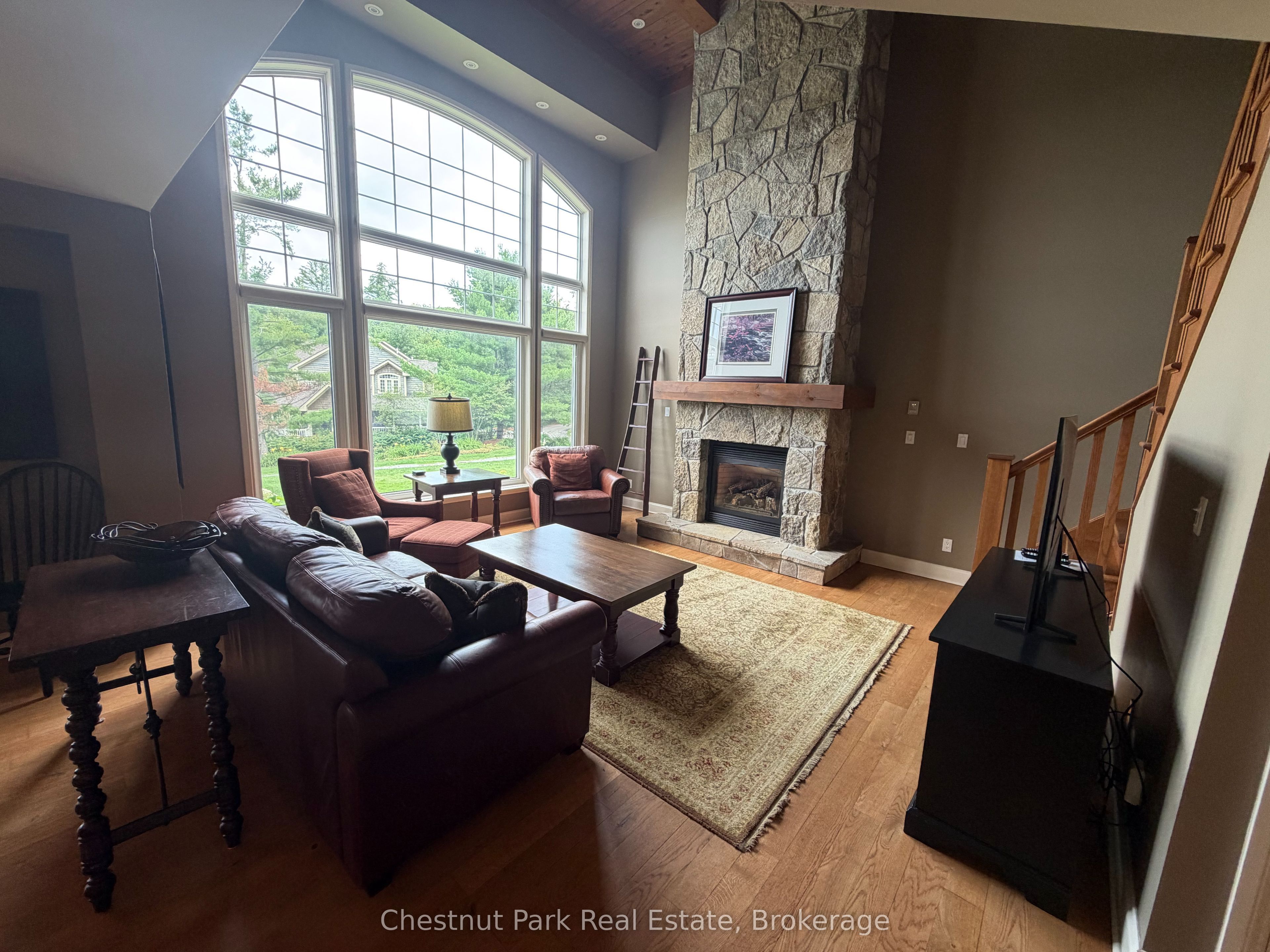 3876 Muskoka Road 118 W Sandfield 5 W3, Muskoka Lakes, ON P0B 1J0 photo 3