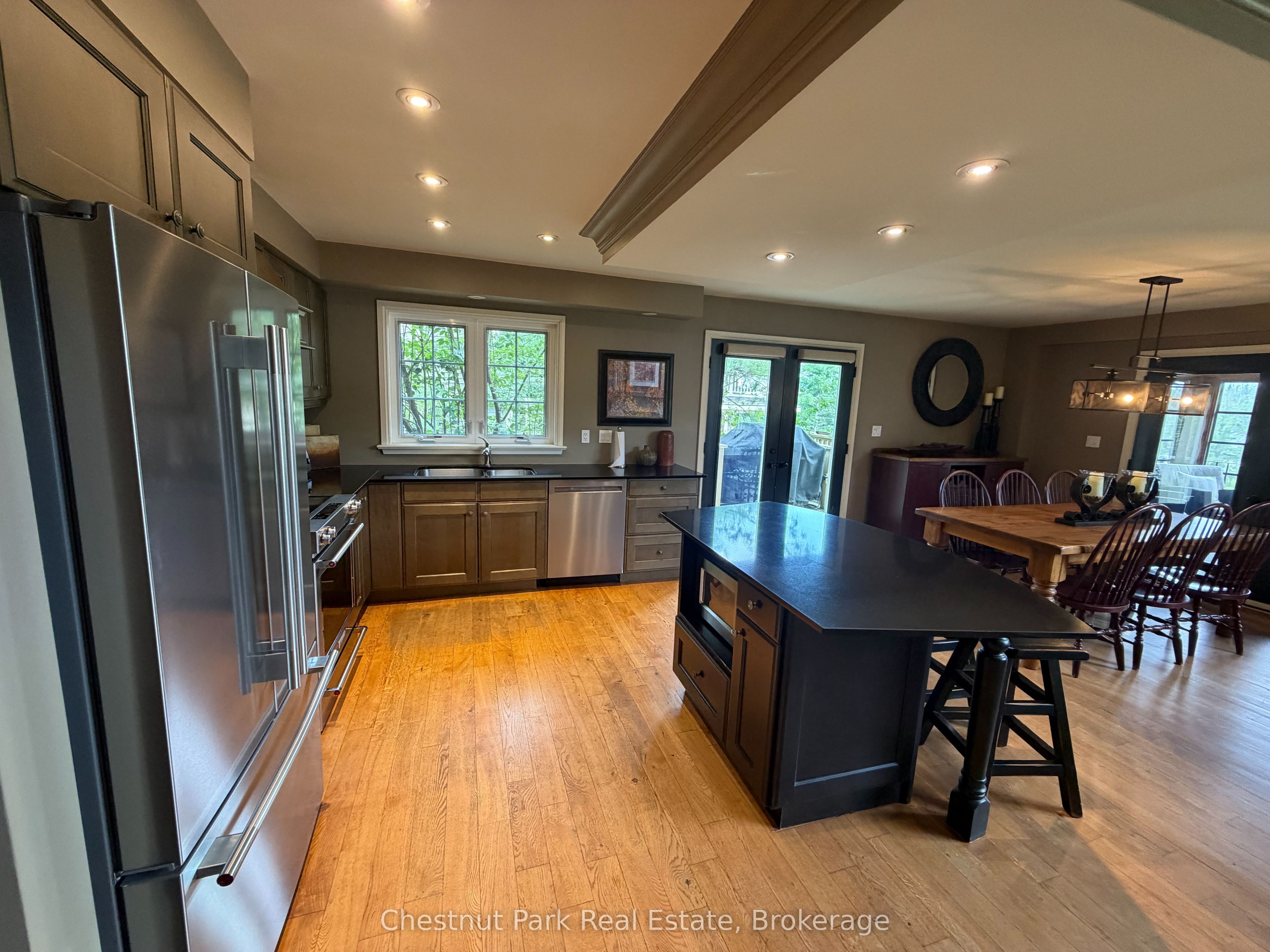 3876 Muskoka Road 118 W Sandfield 5 W3, Muskoka Lakes, ON P0B 1J0 photo 4