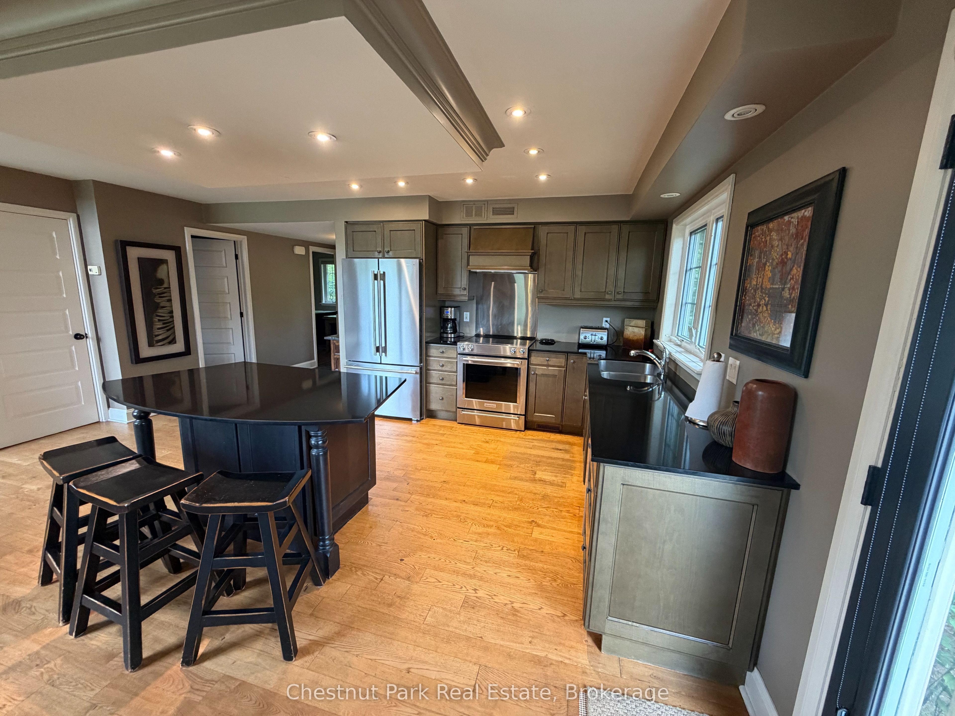 3876 Muskoka Road 118 W Sandfield 5 W3, Muskoka Lakes, ON P0B 1J0 photo 5