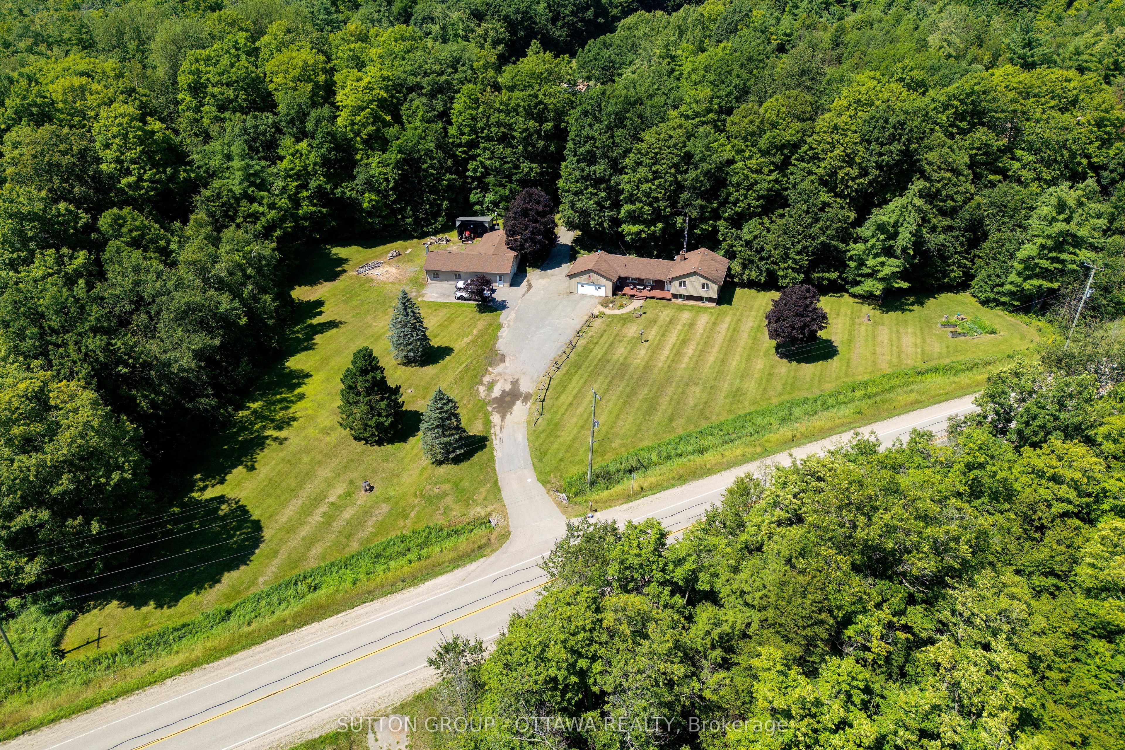 3100 Highway 32, Leeds and the Thousand Islands, ON K7G 2V3