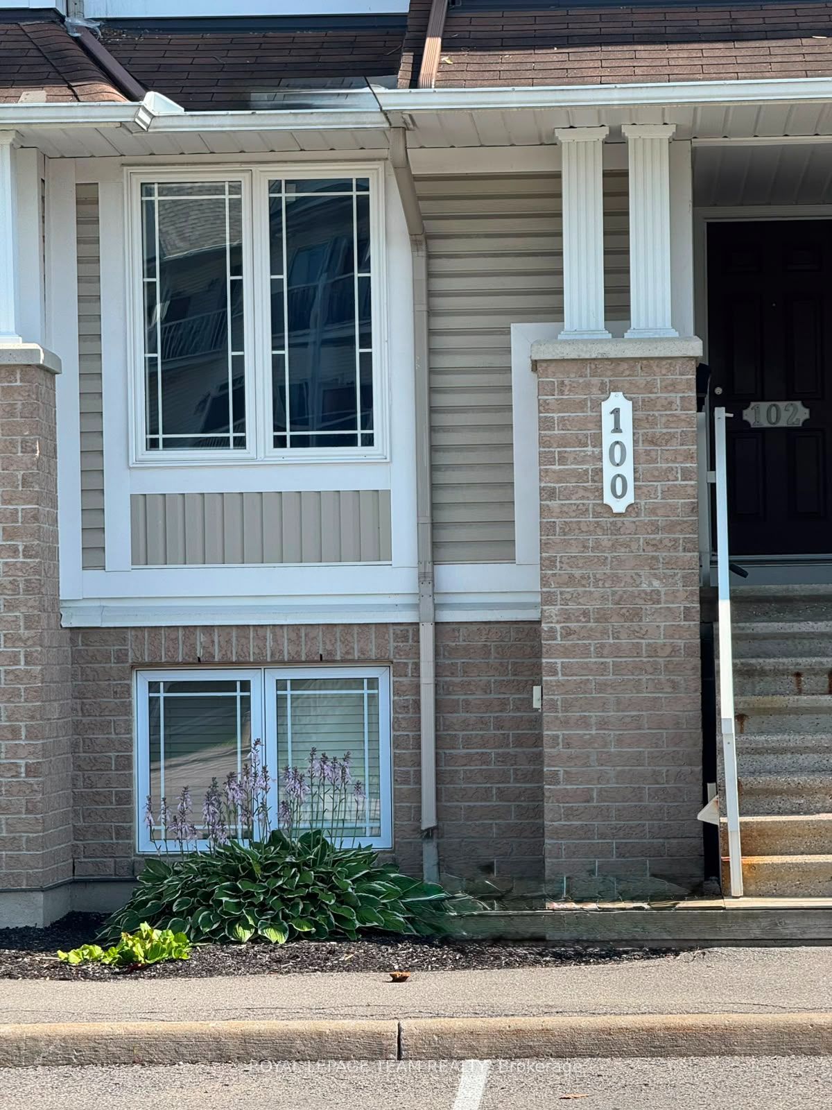 100 Brentmore Private, Orleans - Cumberland and Area, ON K4A 0B7 photo 2