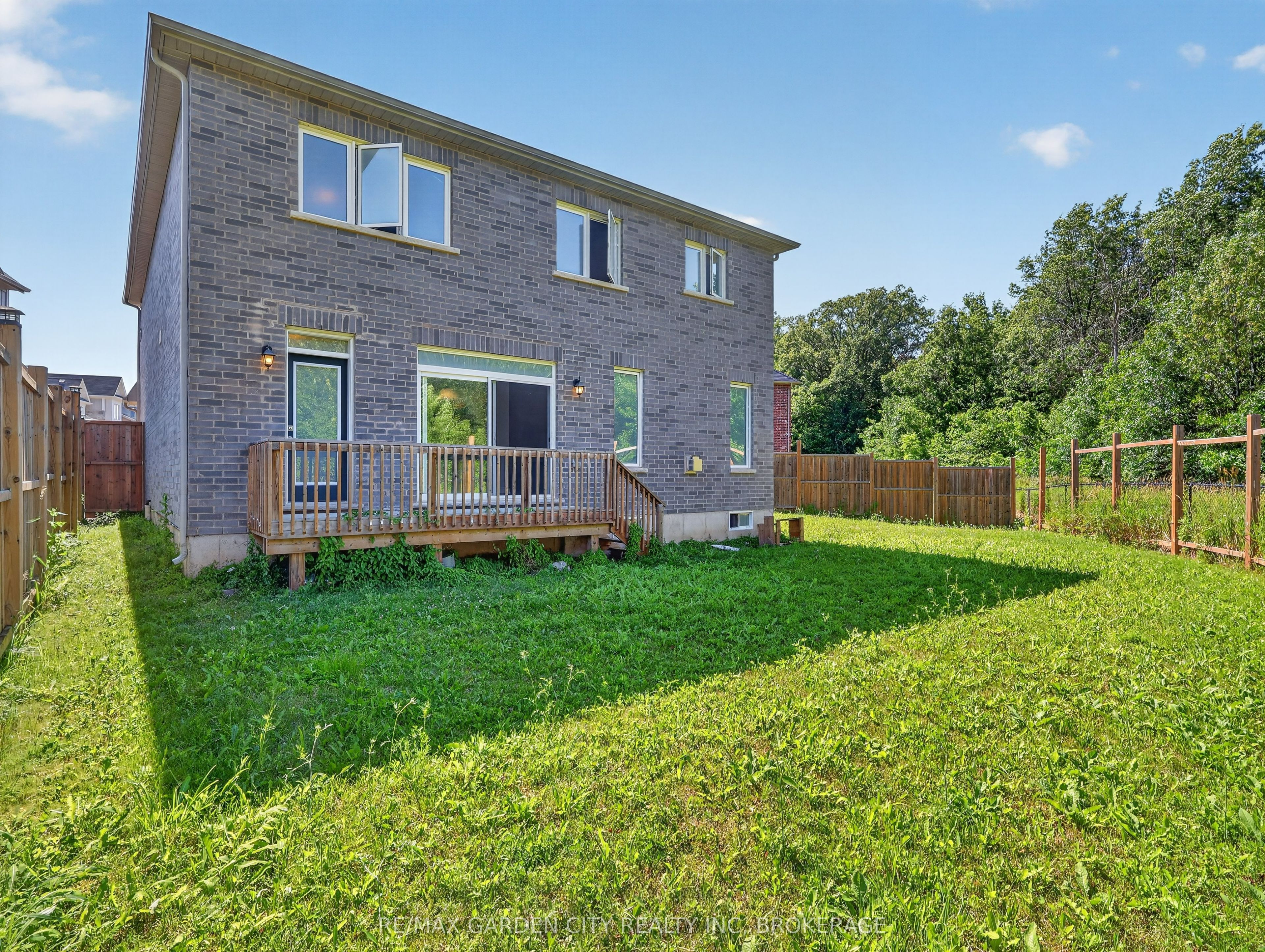 7568 Tupelo Crescent, Niagara Falls, ON L2H 3S5 photo 4