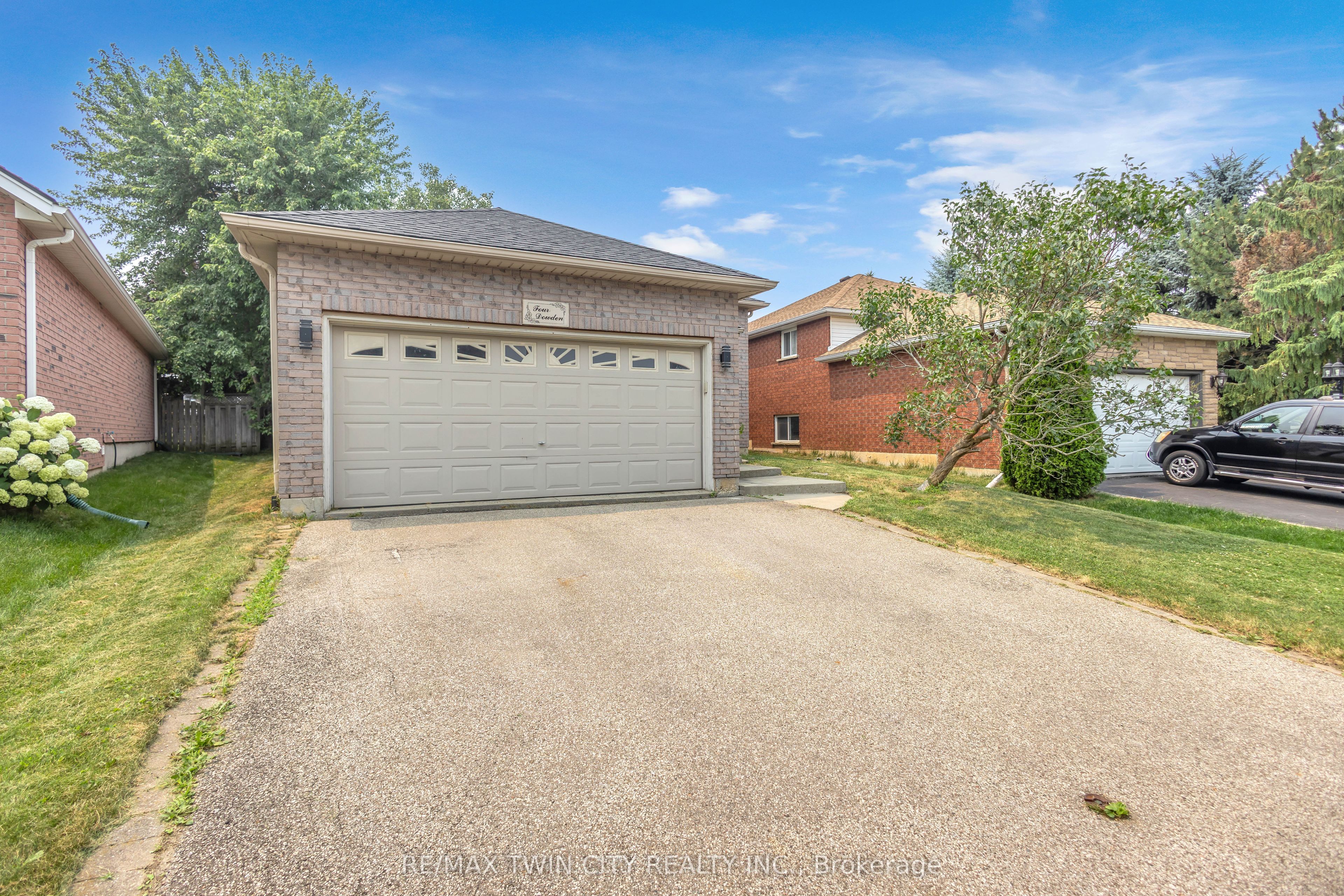 4 Dowden Avenue, Brantford, ON N3T 6N5 photo 3