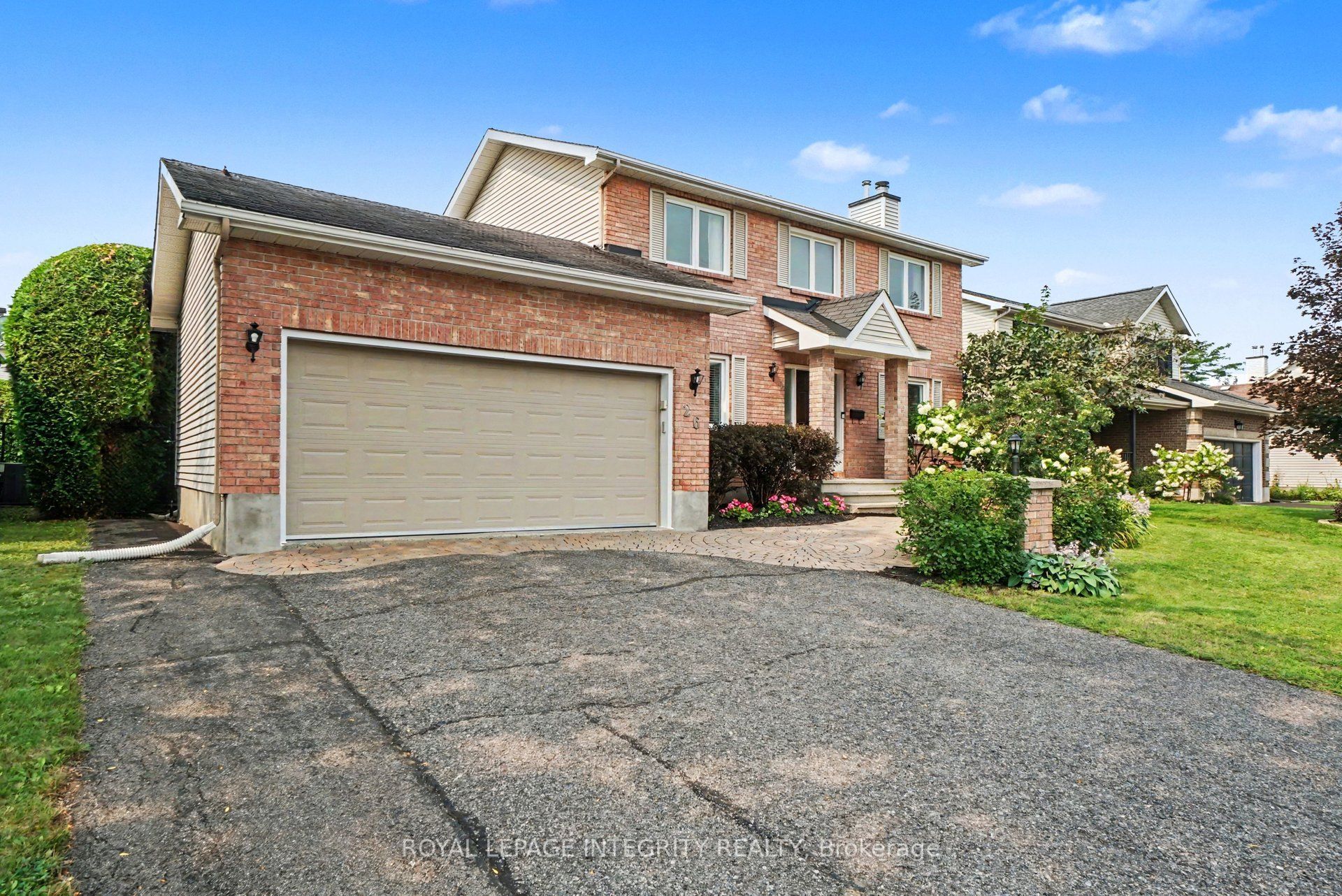 26 Randall James Drive, Stittsville - Munster - Richmond, ON K2S 1M4 photo 2