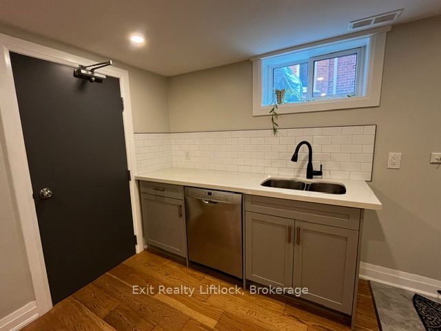 450 Weller Street Basement, Peterborough, ON K9H 2N6 photo 2
