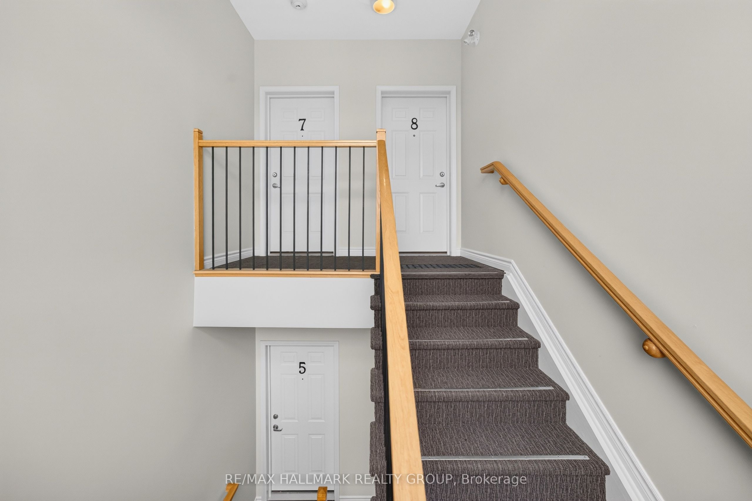 192 Springbeauty Avenue 7, Barrhaven, ON K2J 6B4 photo 4