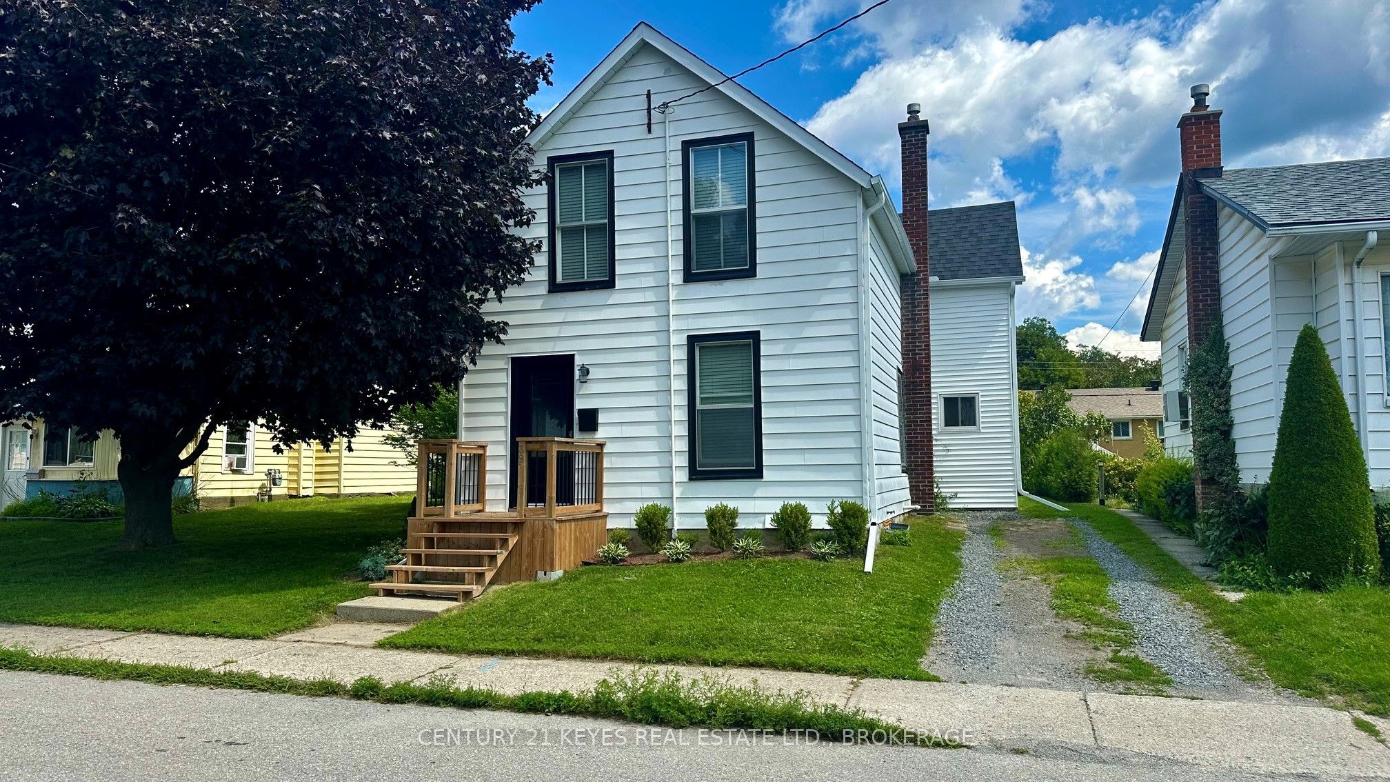 39 Amy Street, Brockville, ON K6V 1V9 photo 2