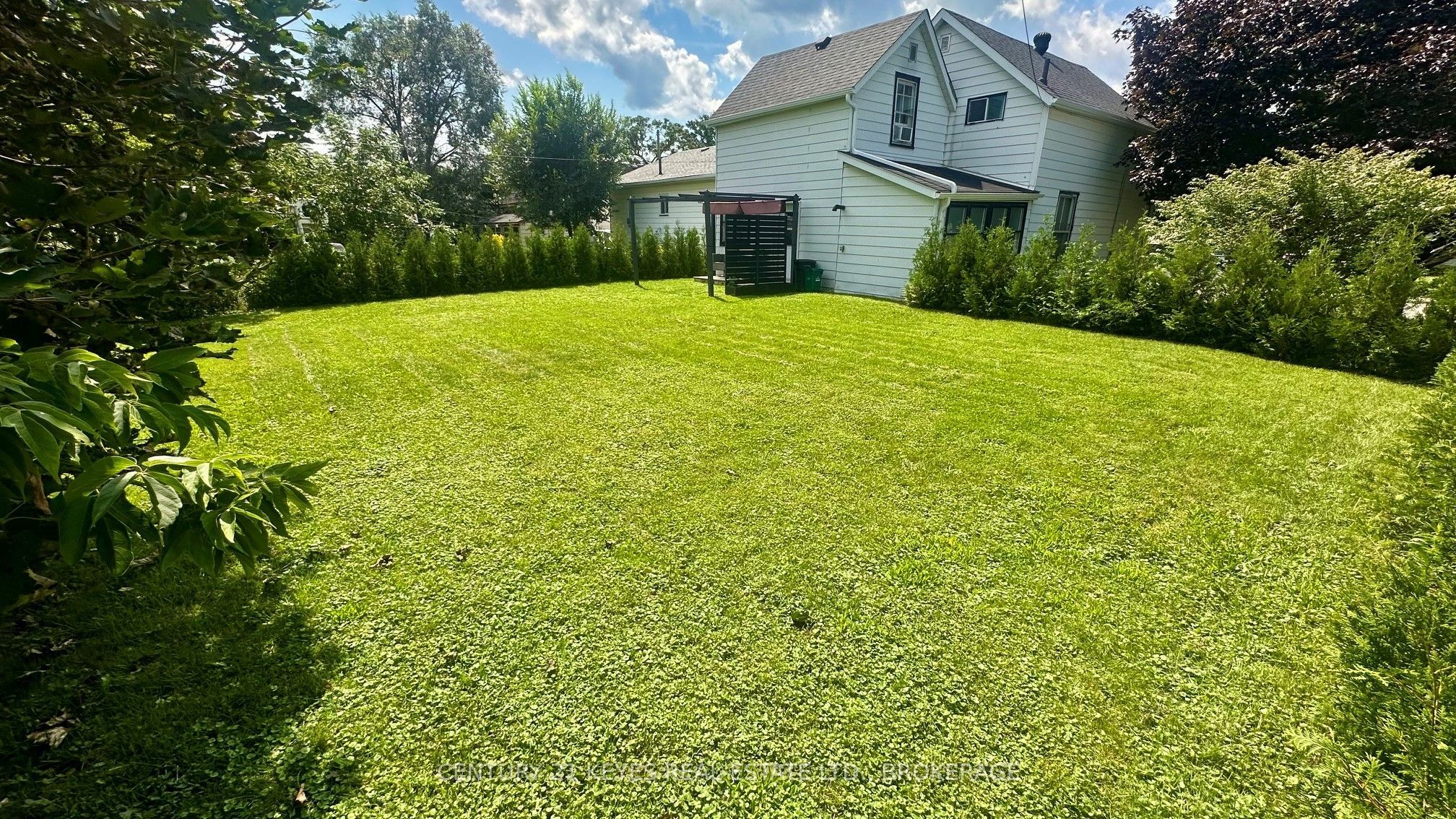 39 Amy Street, Brockville, ON K6V 1V9 photo 4