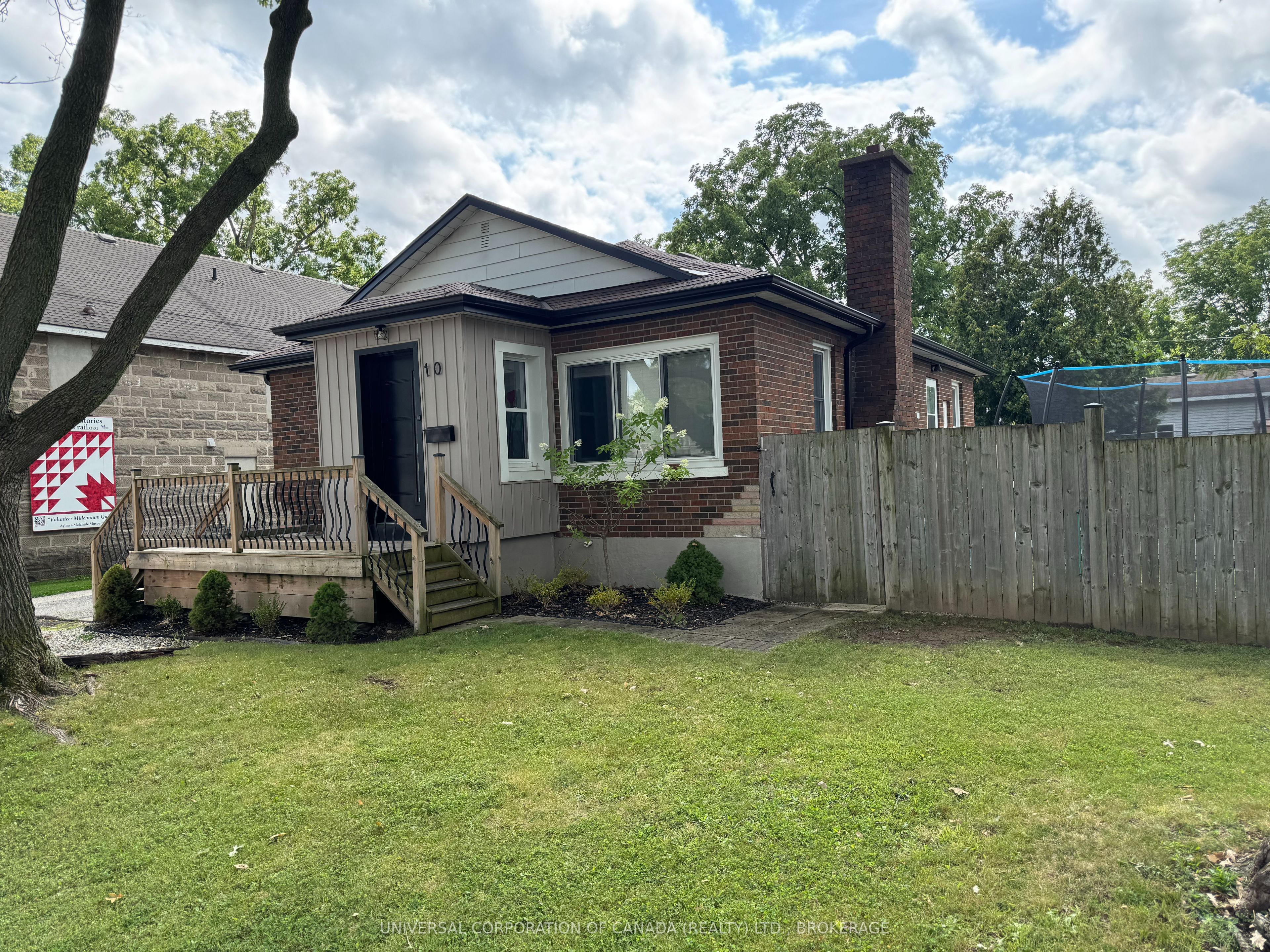 10 East Street, Aylmer, ON N5H 1W2