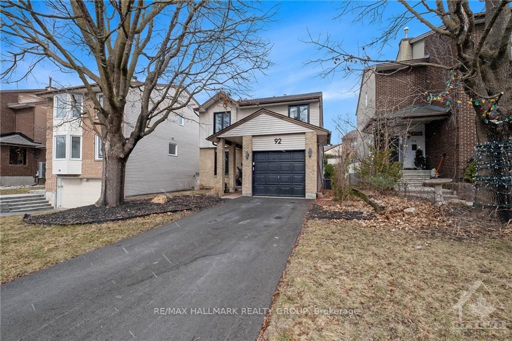 92 GILLESPIE Crescent, Hunt Club - Windsor Park Village and Area, ON K1V 0J2 photo 2