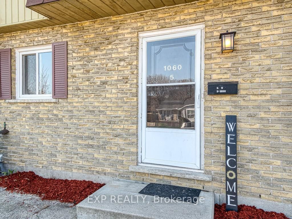 1060 CANFIELD Crescent 5, Woodstock, ON N4S 8P3 photo 3