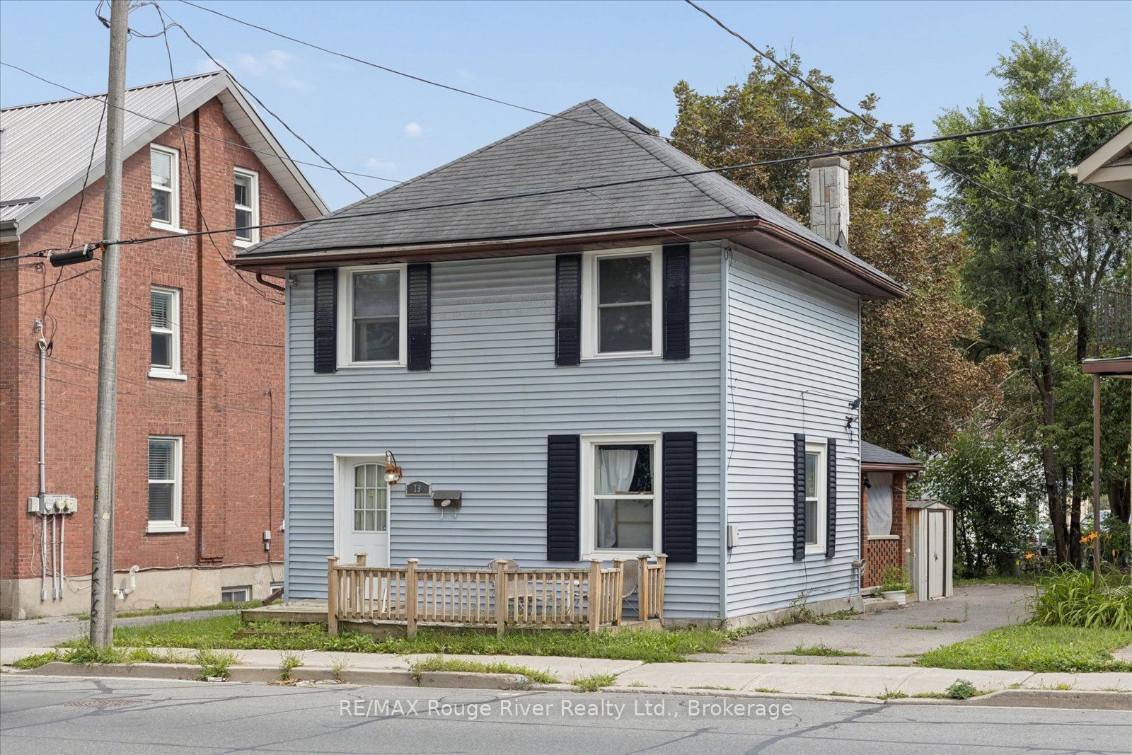 79 Parkhill Road W, Peterborough, ON K9H 3G7