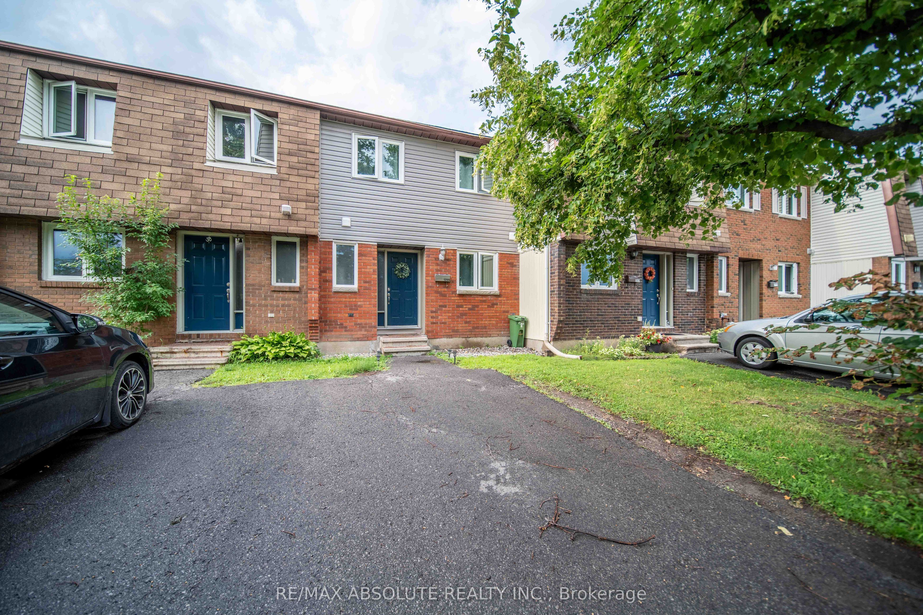 1299 Cedarcroft Crescent 25, Cyrville - Carson Grove - Pineview, ON K1B 5G9 photo 2
