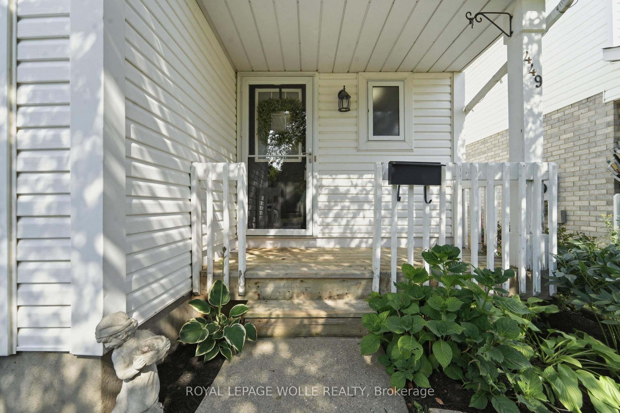 449 Exmoor Street, Waterloo, ON N2K 3T7 photo 3