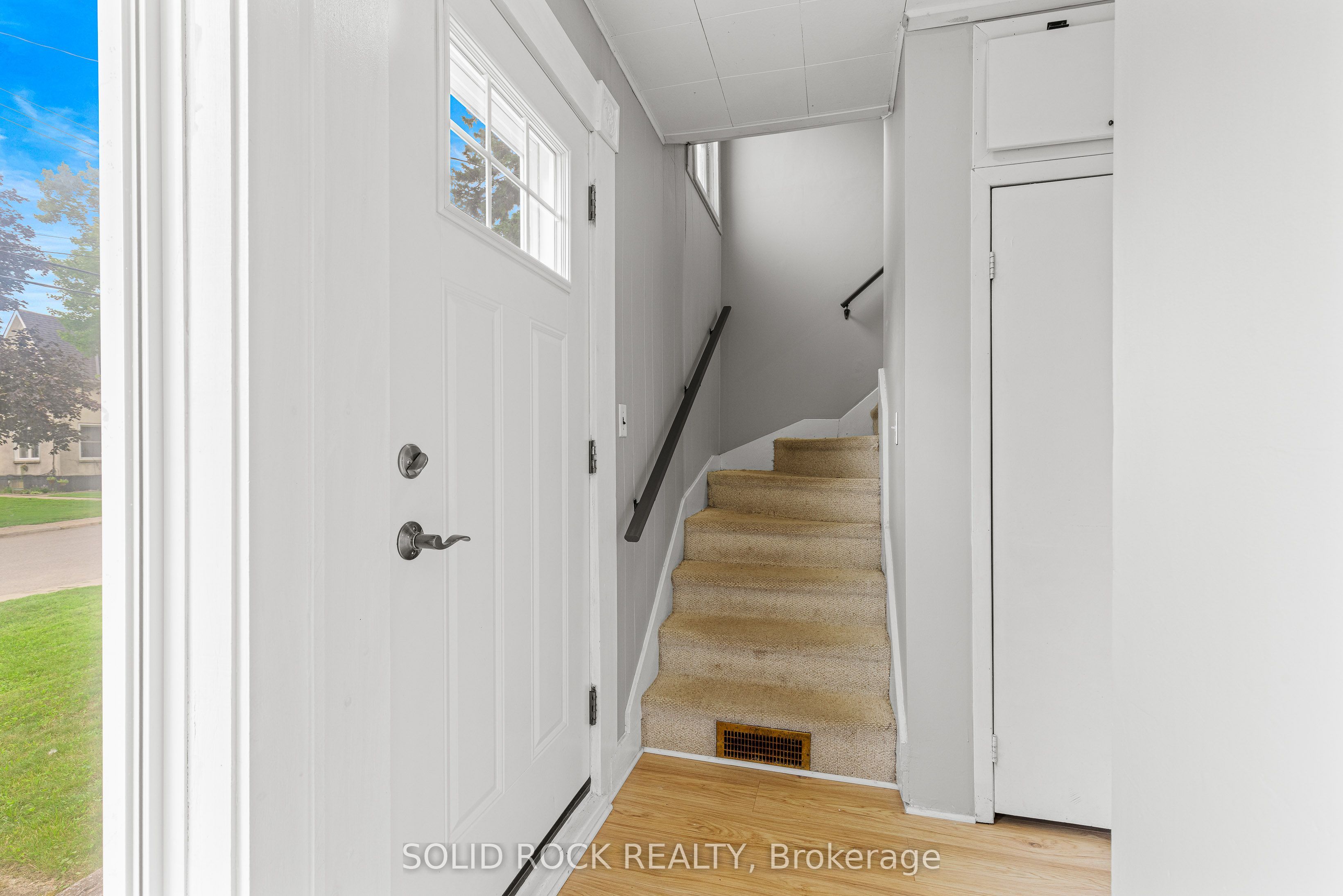 333 James Street E, Prescott, ON K0E 1T0 photo 4