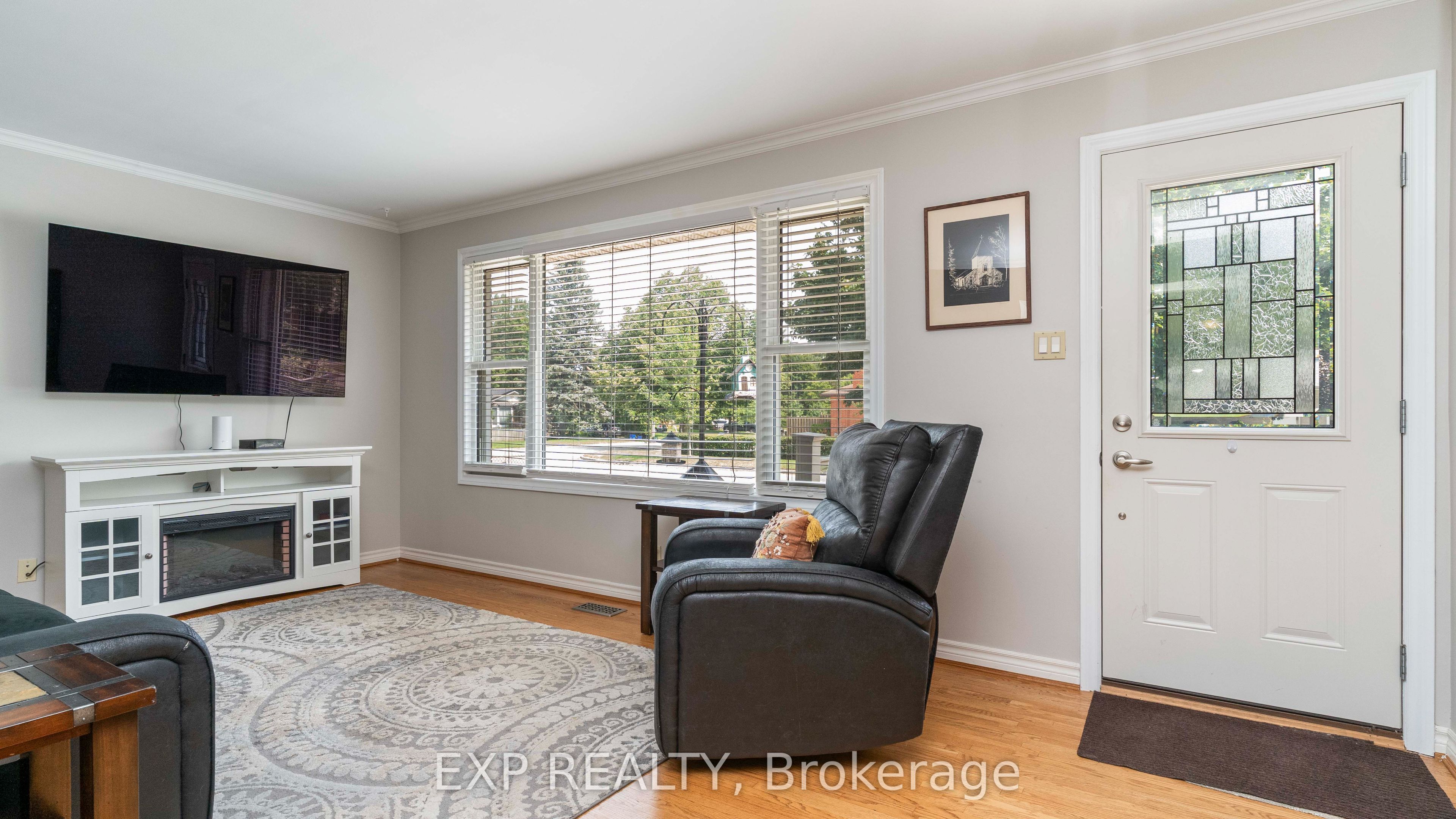 295 Tweedsmuir Avenue, London East, ON N5W 1L5 photo 3
