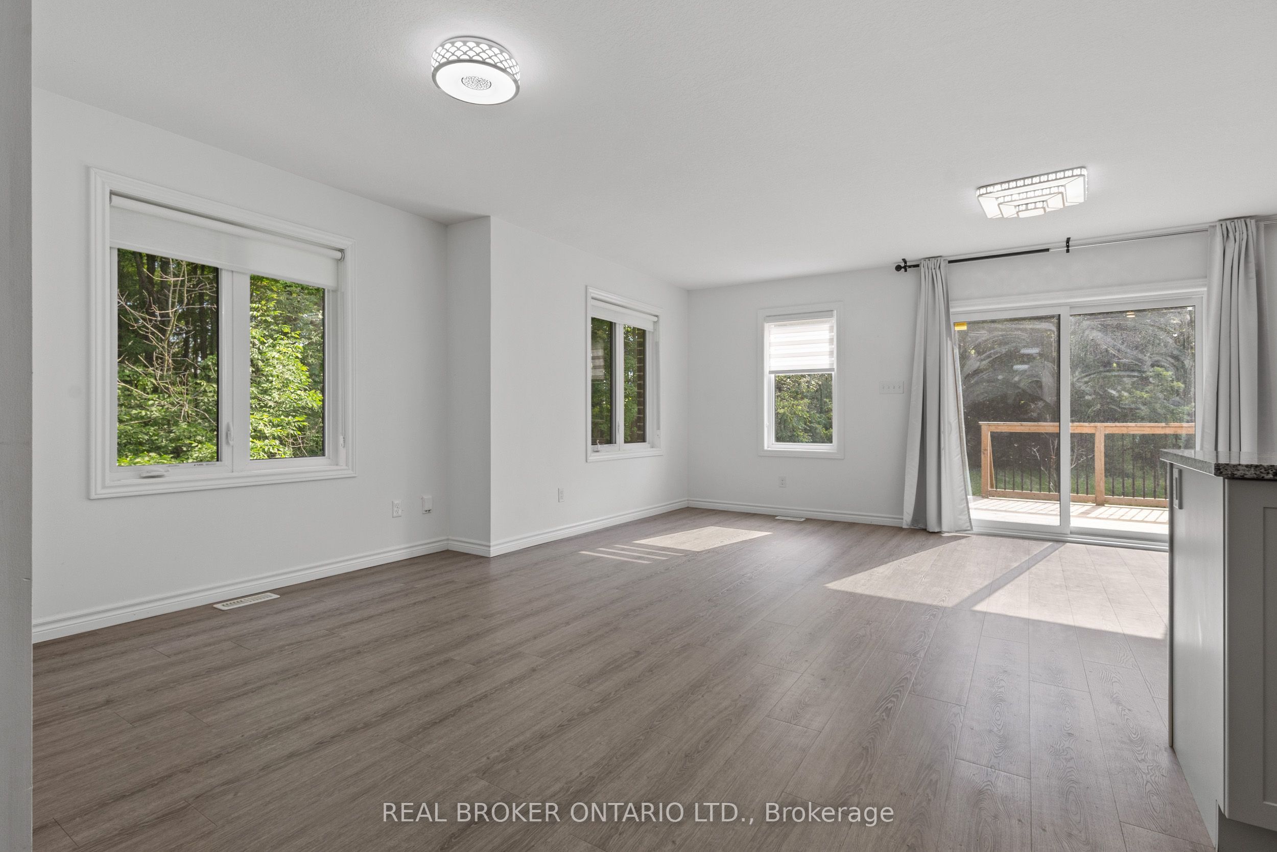 91 Woodedge Circle, Kitchener, ON N2R 0P8 photo 5
