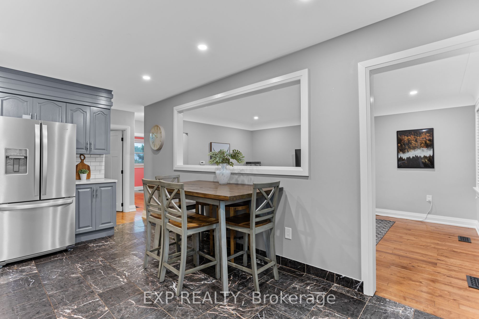 62 Randall Avenue, Hamilton, ON L8G 2K9 photo 2
