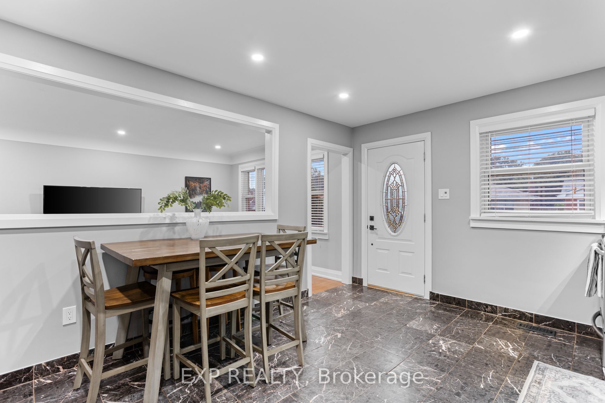 62 Randall Avenue, Hamilton, ON L8G 2K9 photo 3