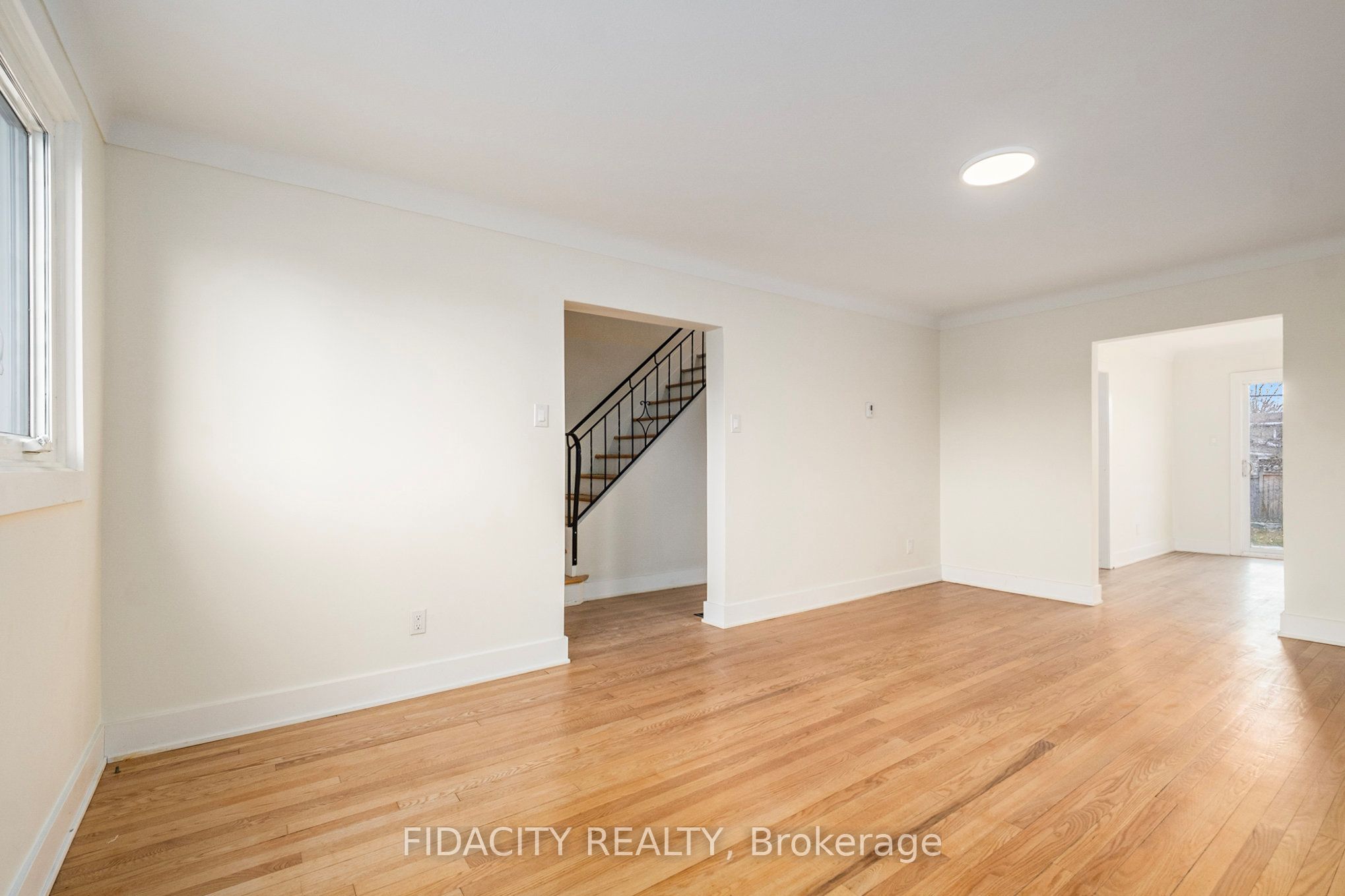 1030 Maitland Avenue, Belair Park - Copeland Park and Area, ON K2C 2B6 photo 5