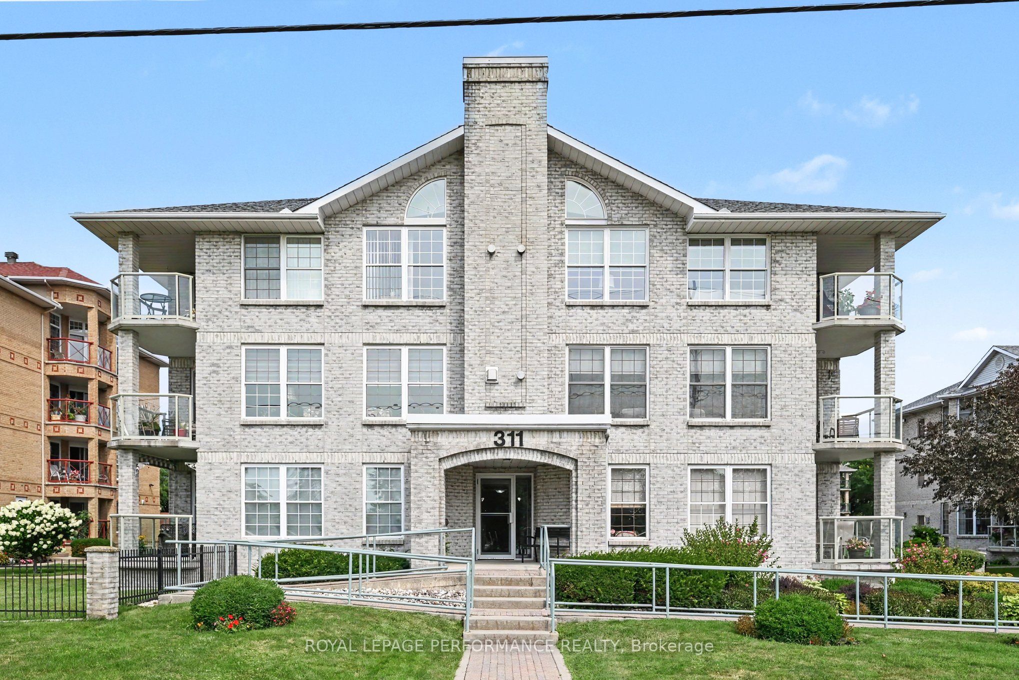 311 Water Street W 204, Cornwall, ON K6J 1A5 photo 3