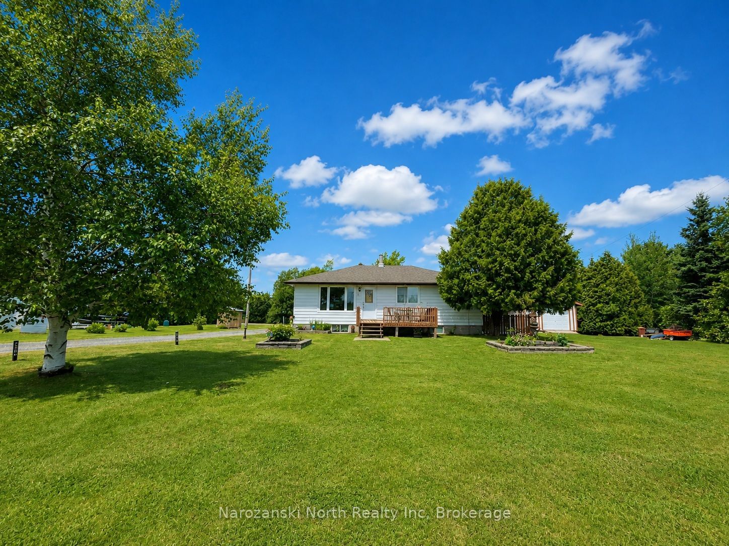 1443 Hwy 64 Highway, French River, ON P0M 1A0